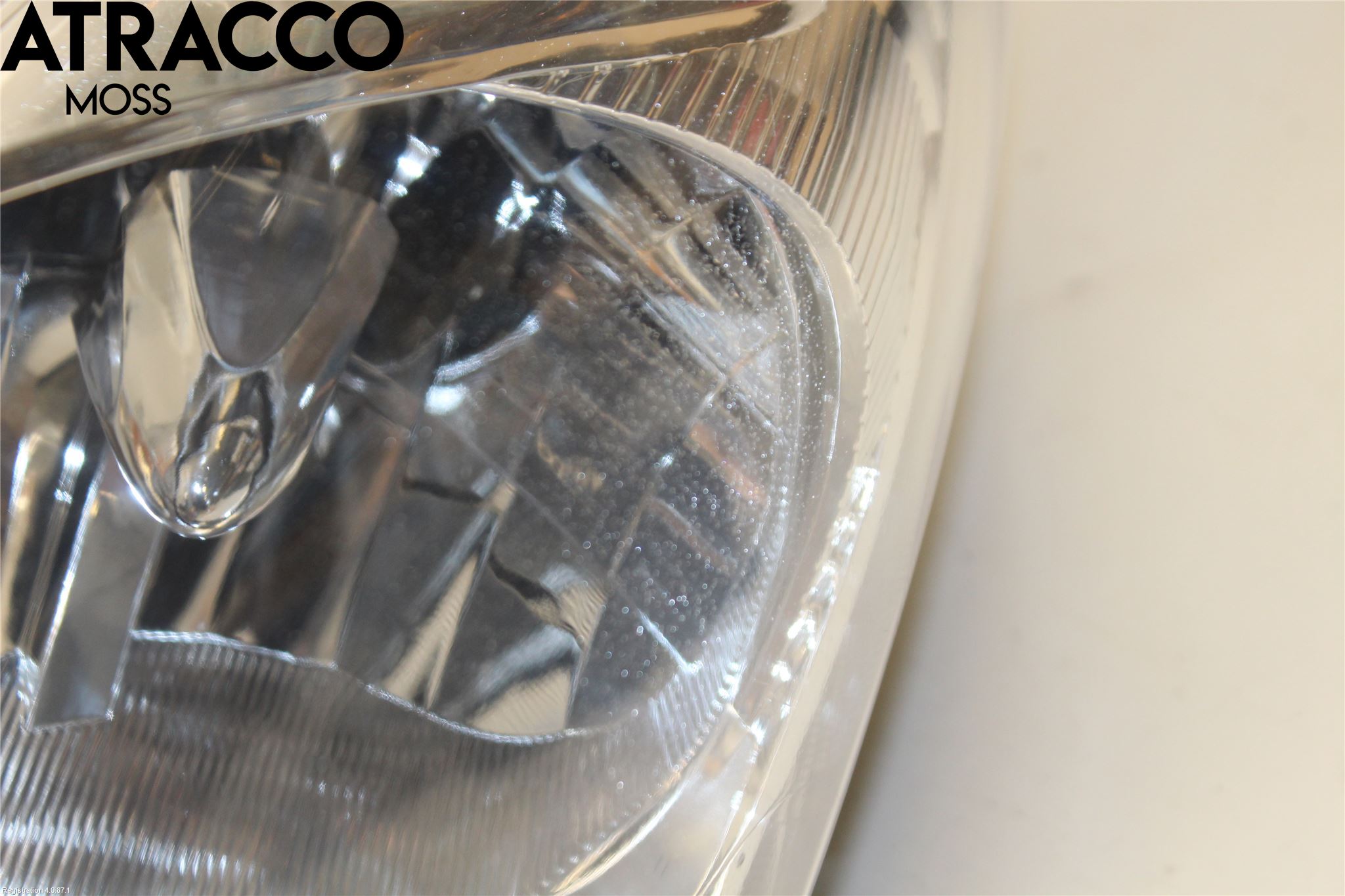 Nissan LEAF 11-17 Frontlykt Venstre