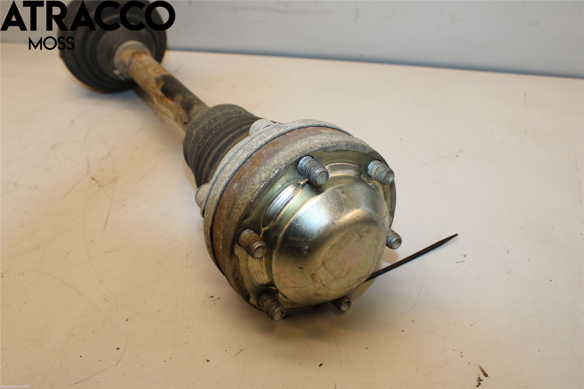 Volkswagen VW GOLF VI 09-13 Drivaksel Foran Kompl Venstre