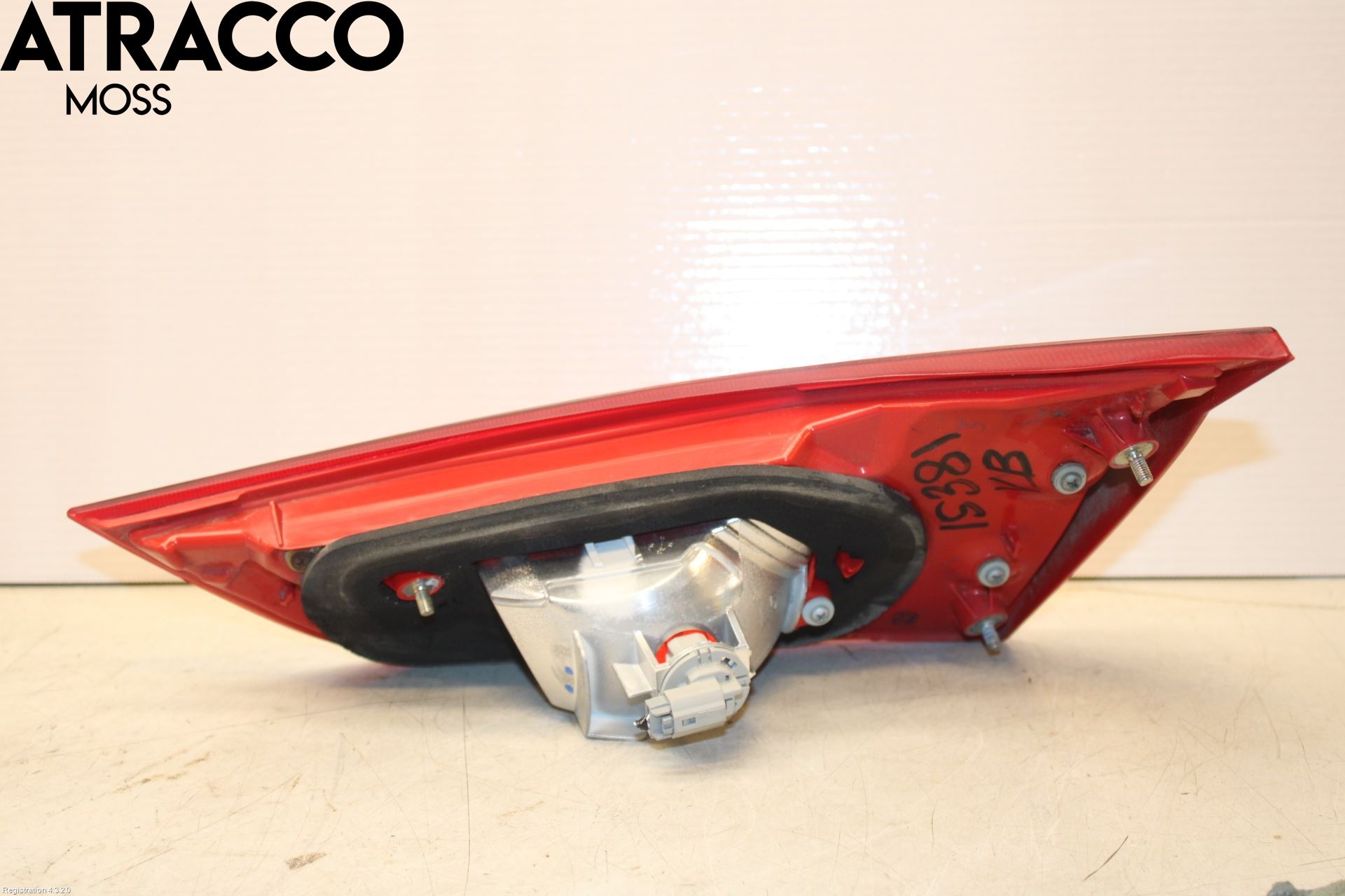 Toyota AURIS 13-19 Baklykt Venstre  På Luke(Indre