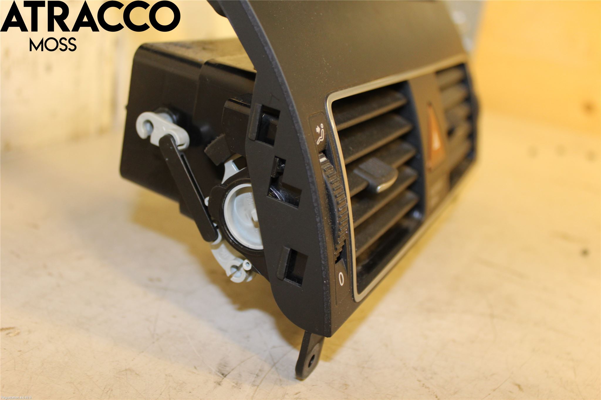 Volkswagen VW TOURAN 10-15 Dashbord Kanal - Dyse