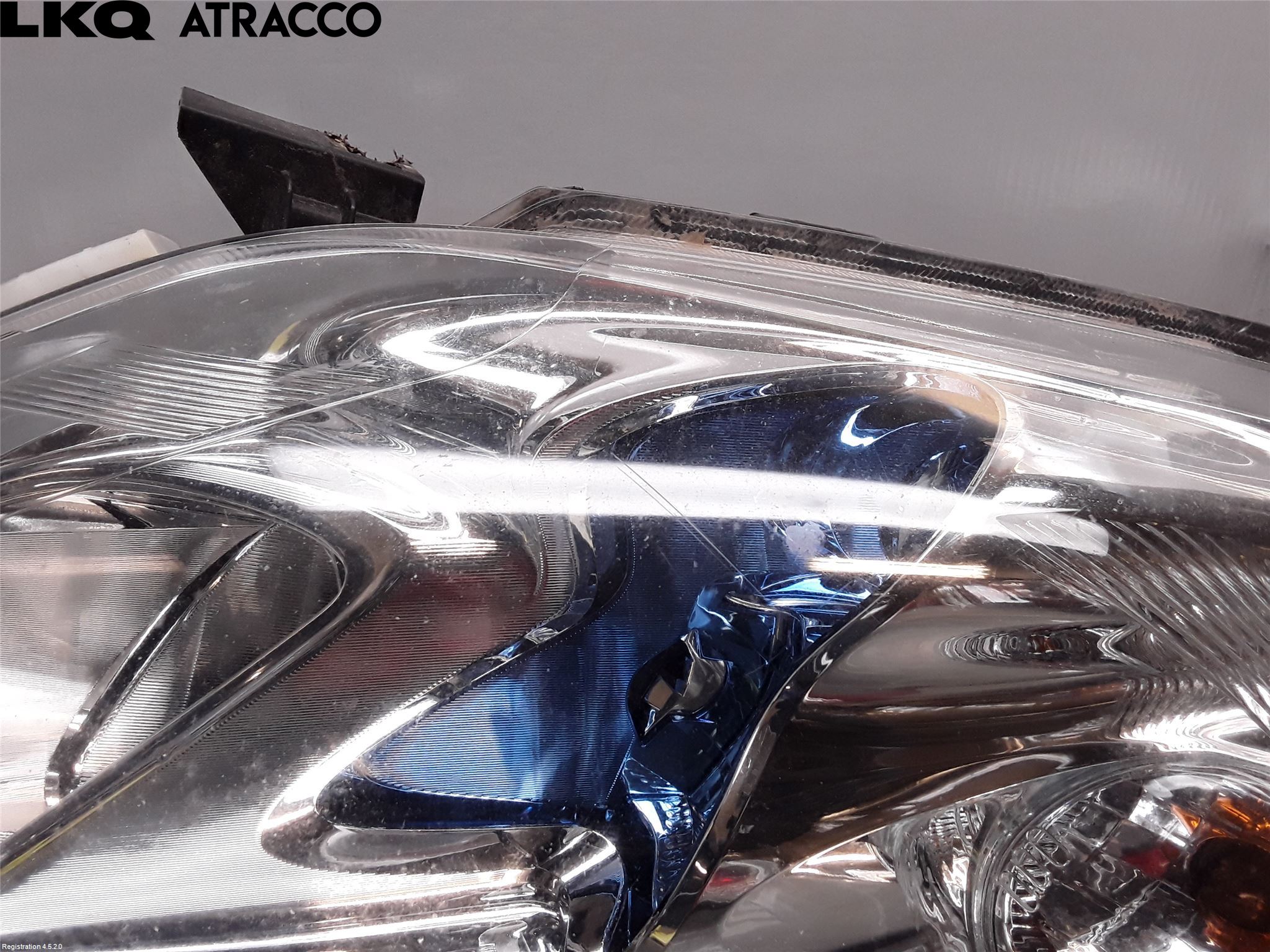 Nissan LEAF 11-17 Frontlykt Høyre