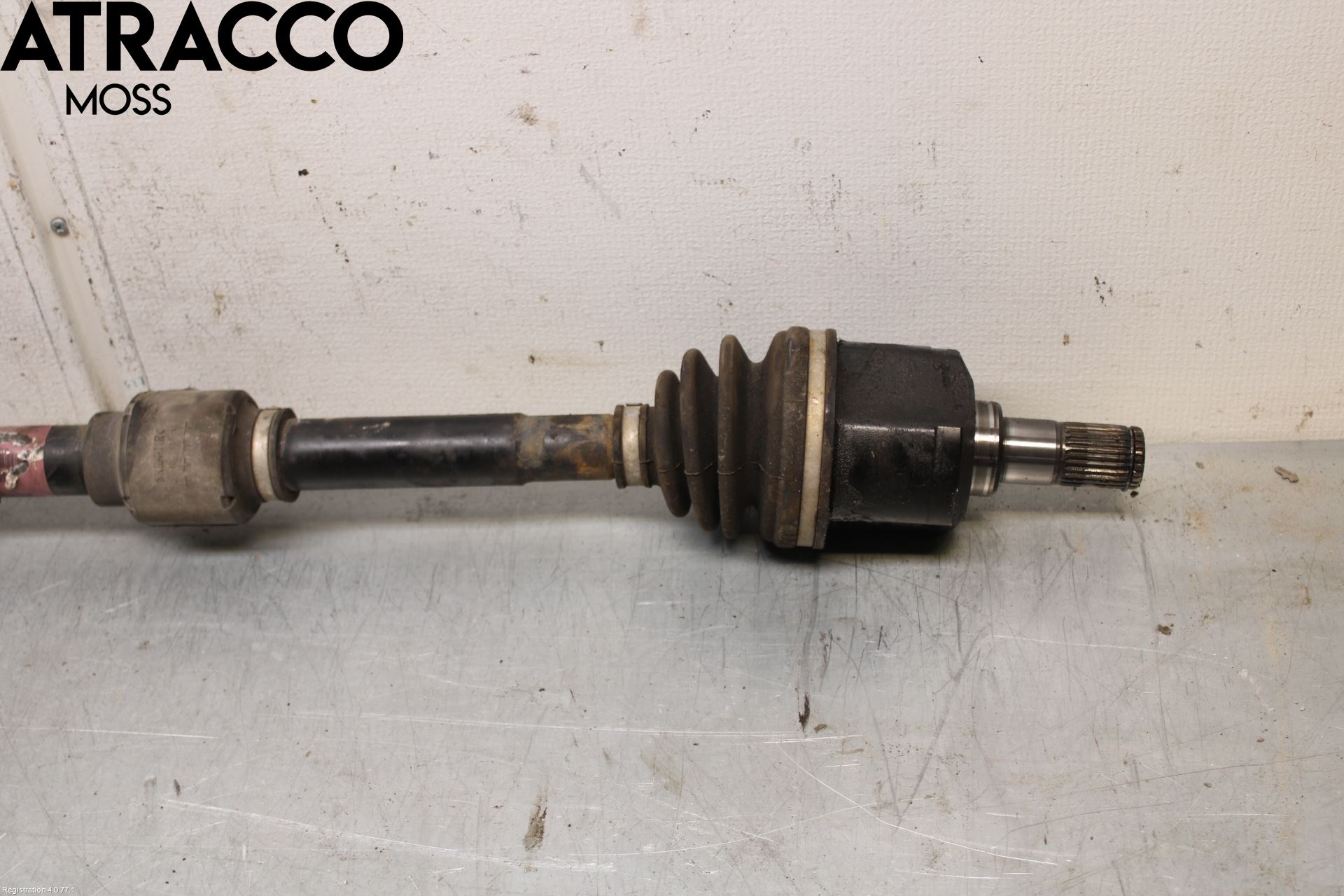 Hyundai i40 08-15 Drivaksel Foran Kompl Høyre