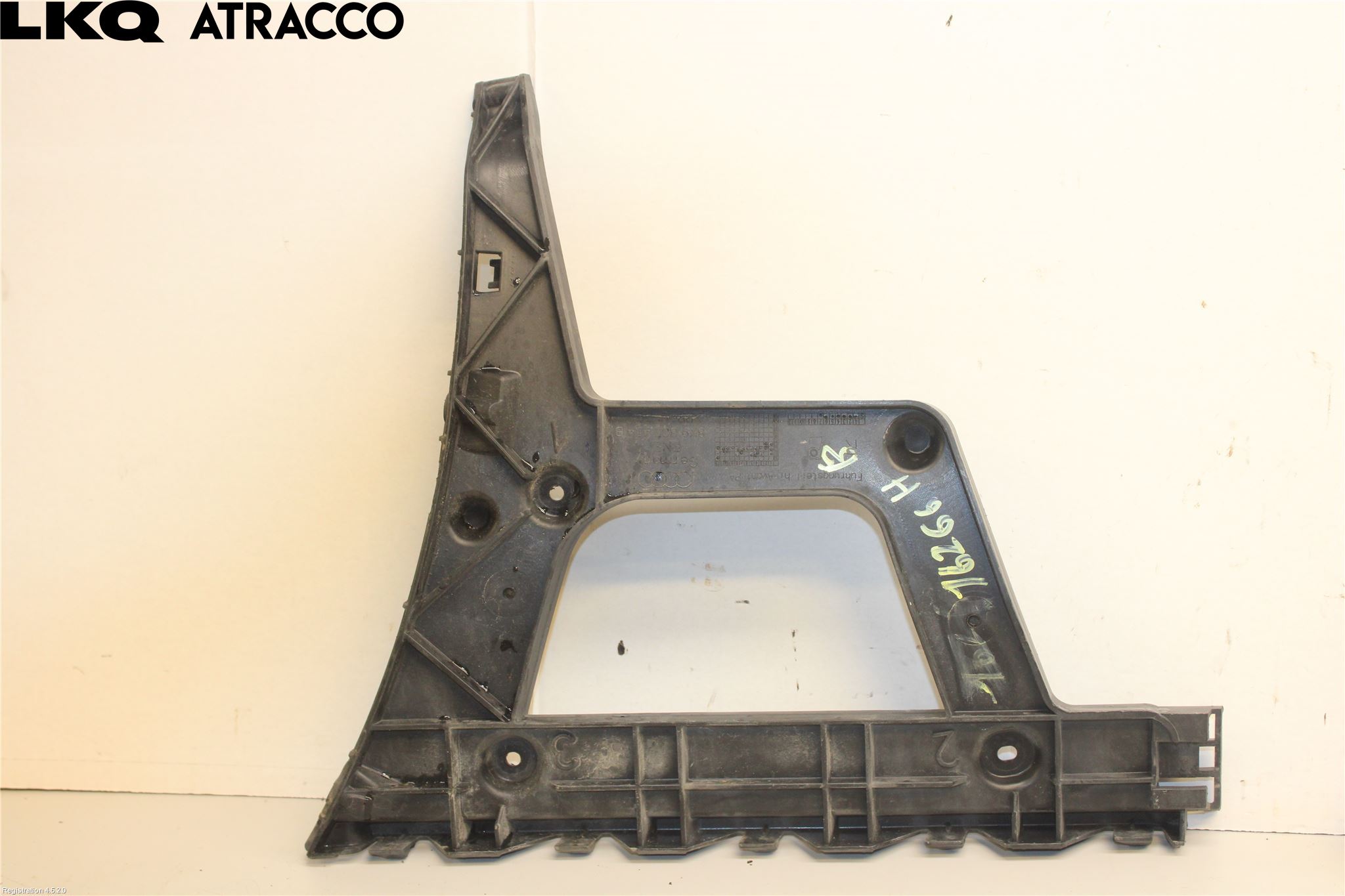 Audi A4/S4 08-11 Støtfangerfeste Bak Høyre