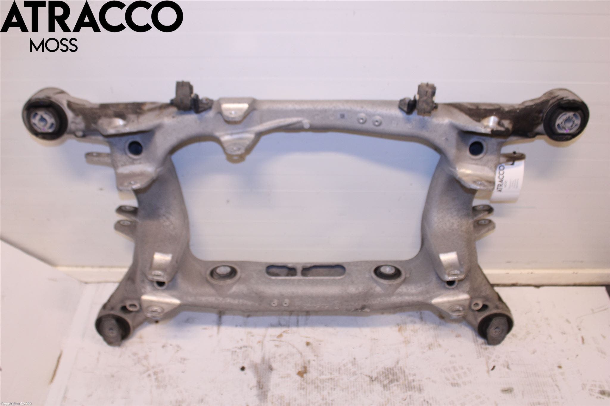 Alfa GIULIA Bakaksel Feste Travers-Ramme