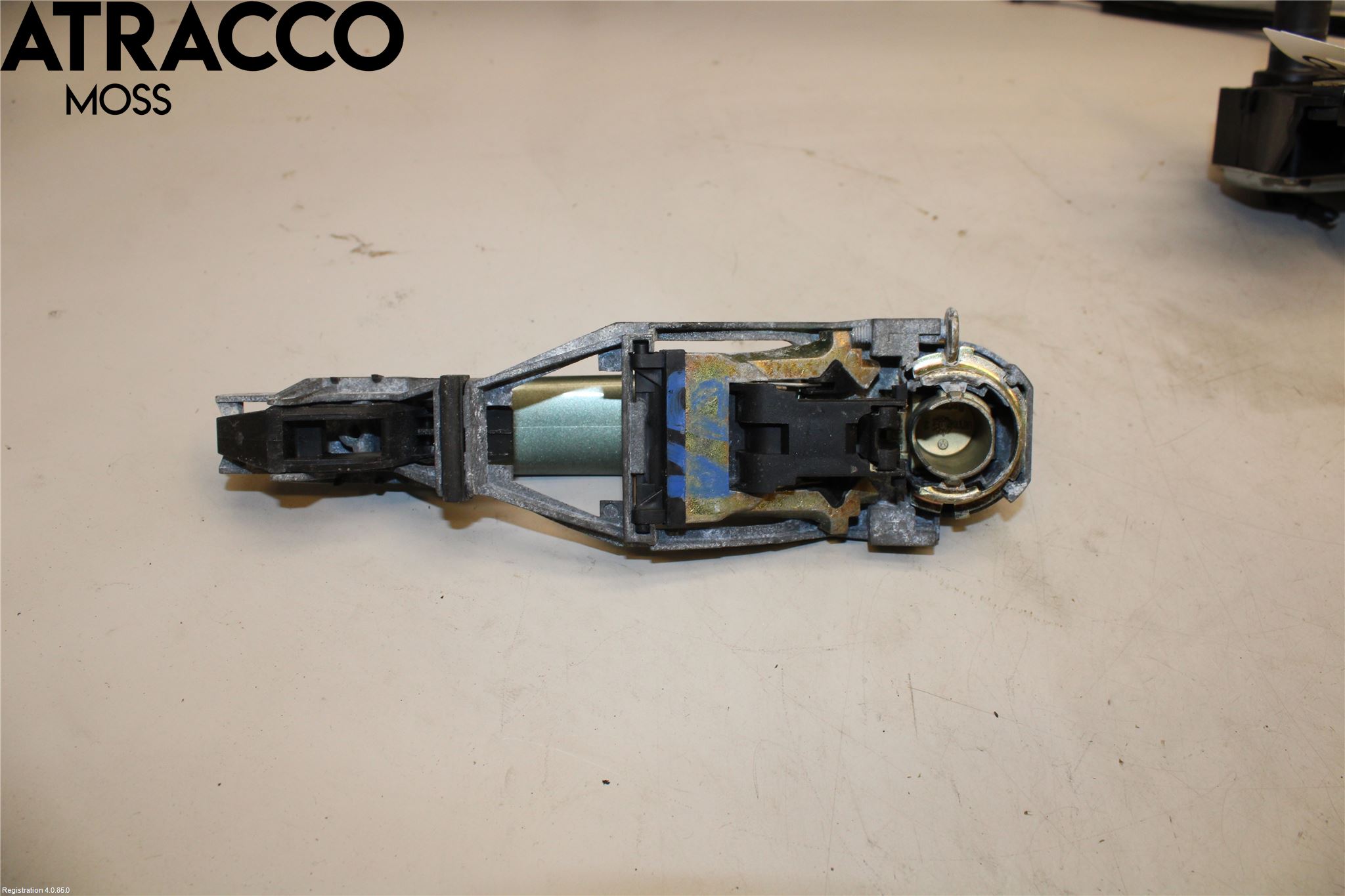 Volkswagen VW PASSAT 01-05 Dørhandtak Ytre Venstre