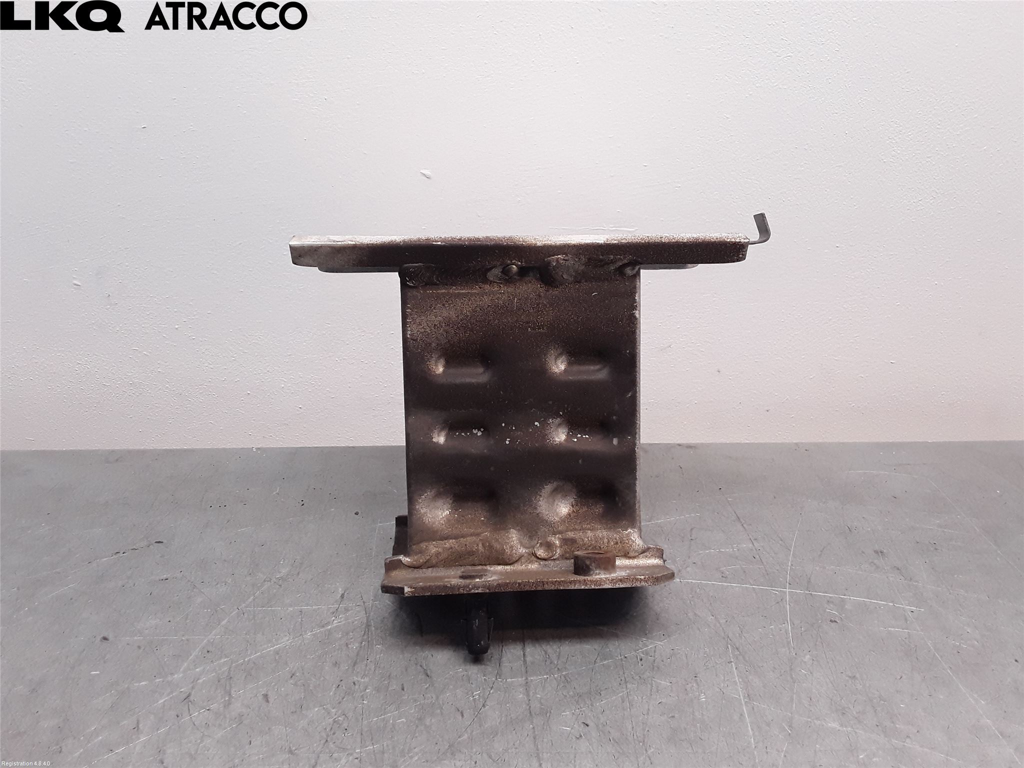 Toyota PRIUS+ ZVW40 12-20 Støtfanger Foran Feste