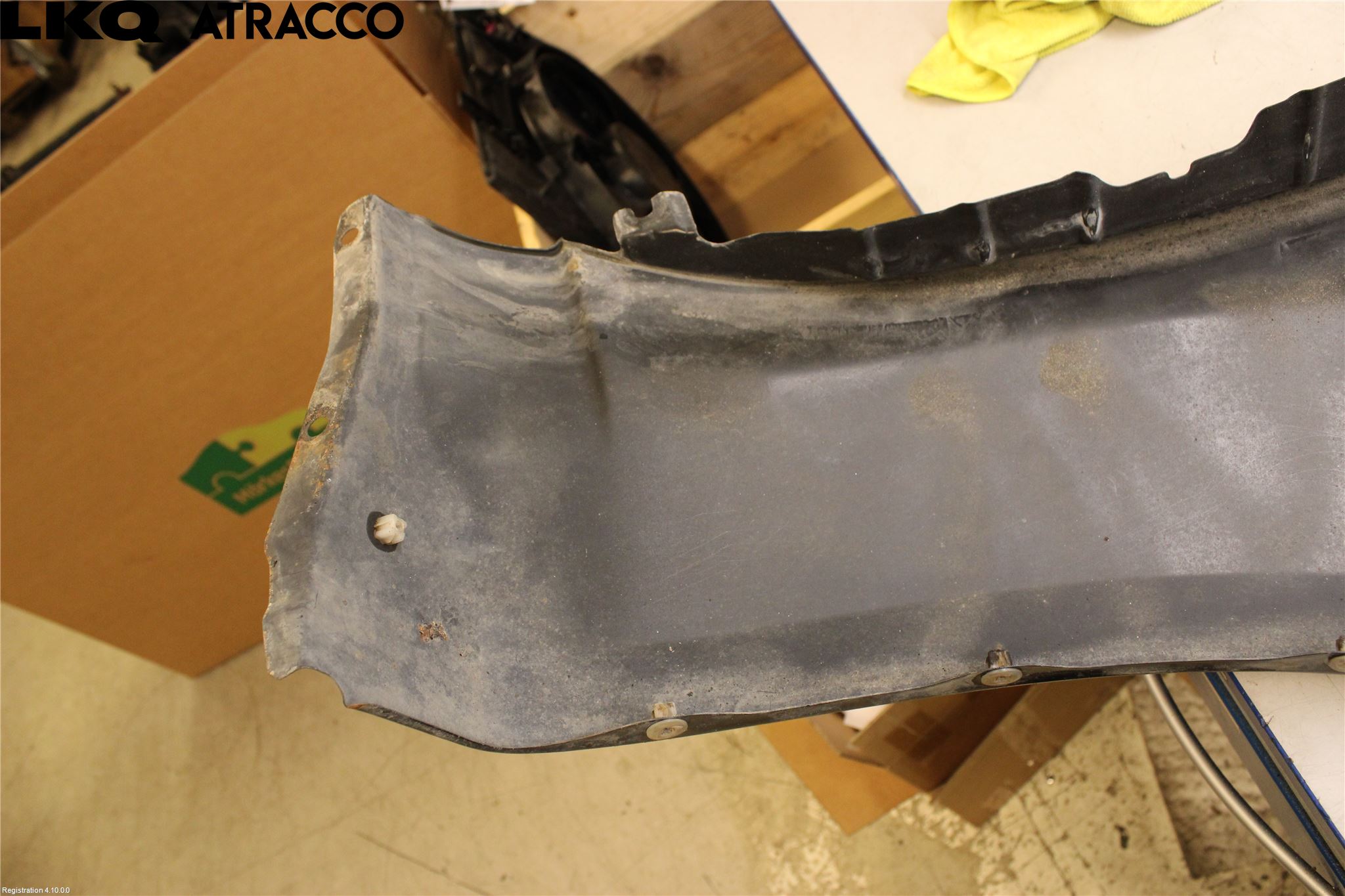 Nissan NAVARA 05-16 Skjerm Foran Venstre