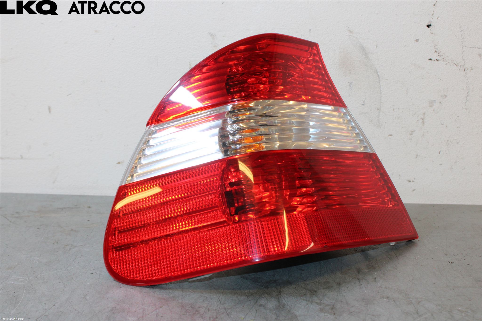 BMW 3 E46      98-05 Baklykt Venstre