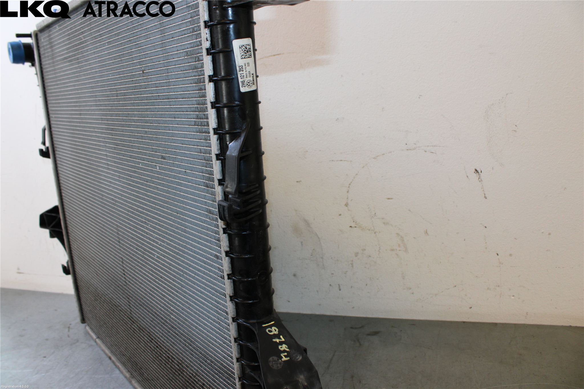 Volkswagen VW AMAROK 2H 10-22 Radiator Automat