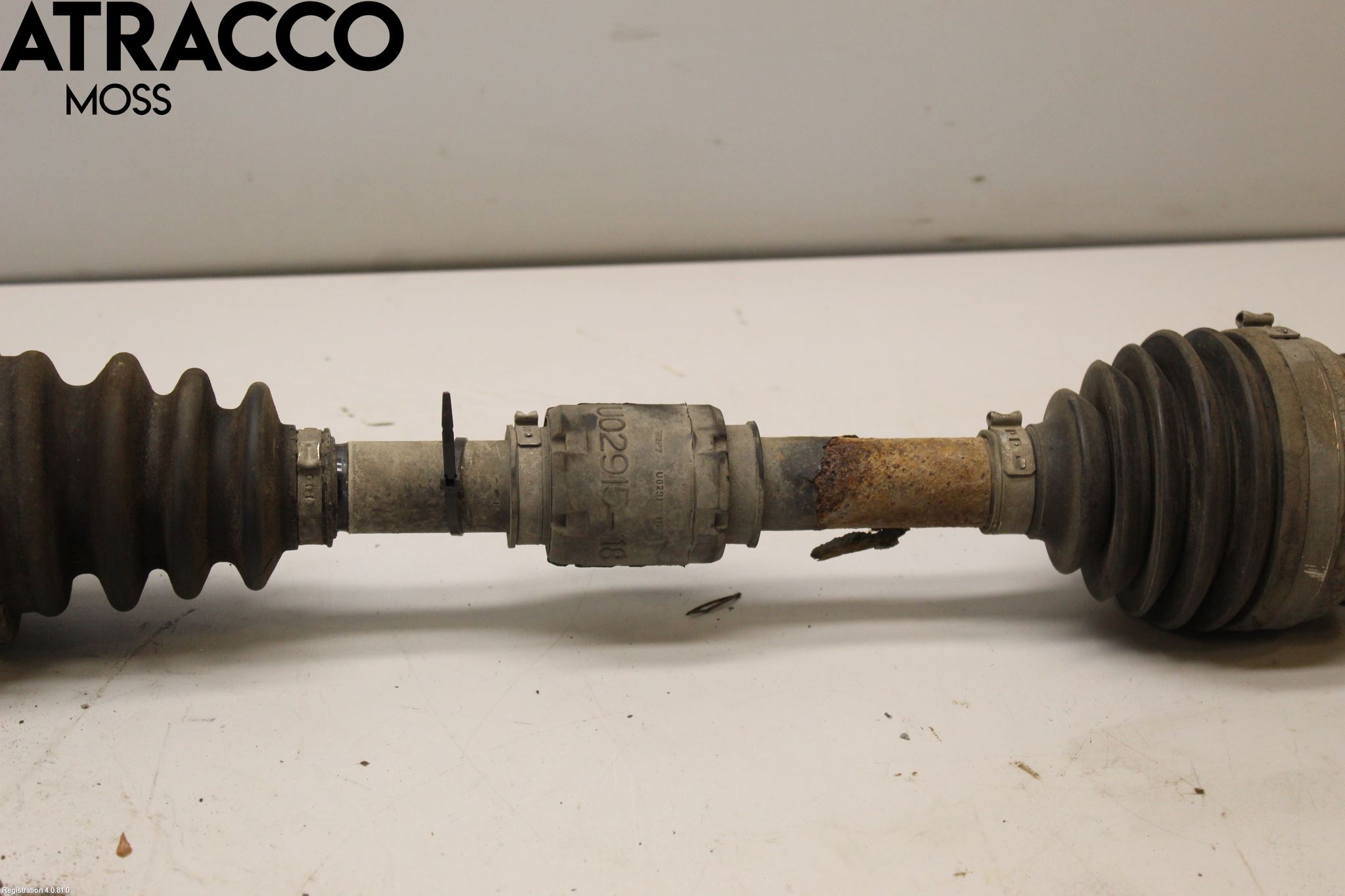 Toyota AVENSIS 07-08 Drivaksel Foran Kompl Høyre