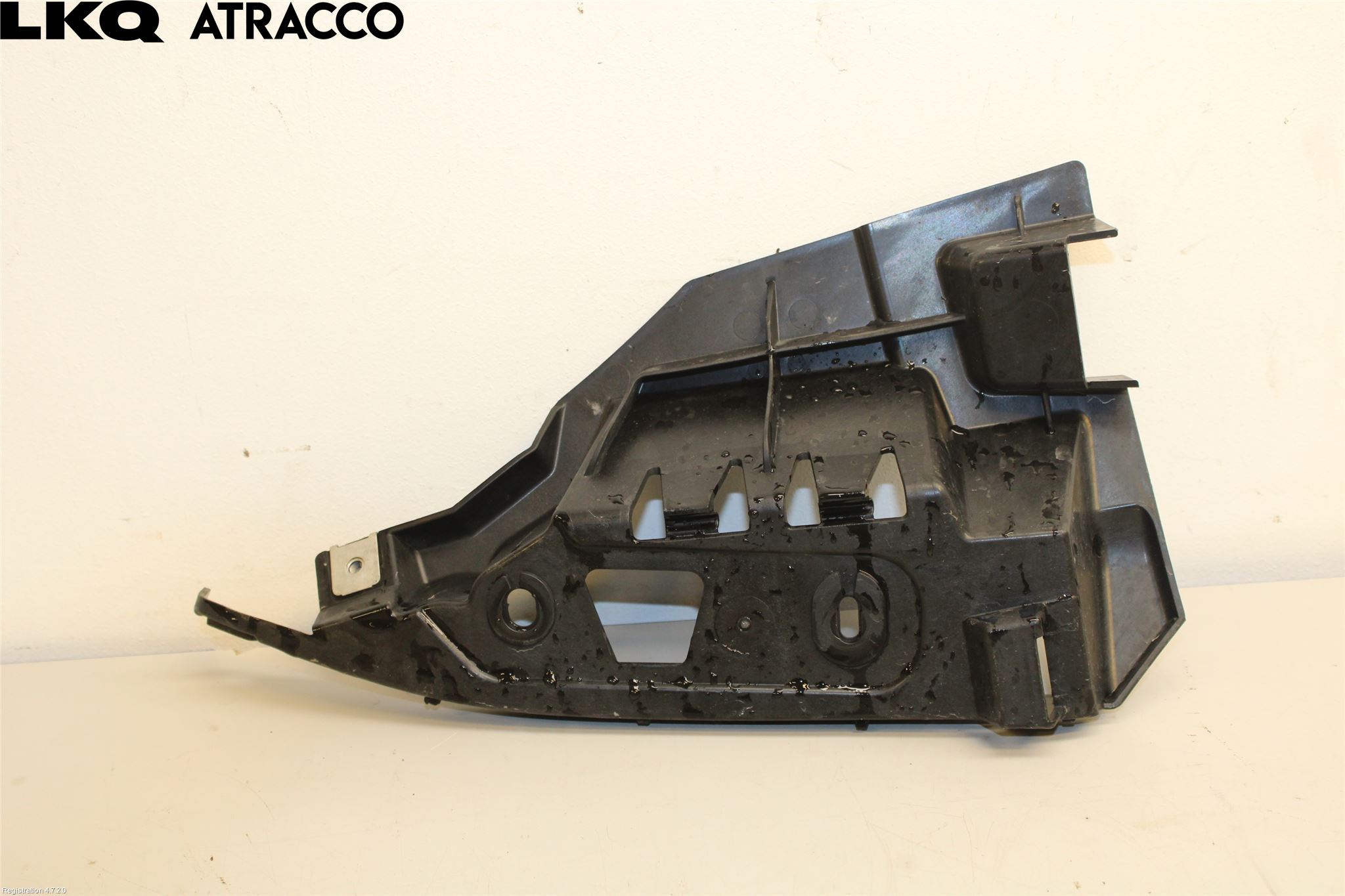 Porsche TAYCAN 20- Støtfangerfeste Bak Venstre