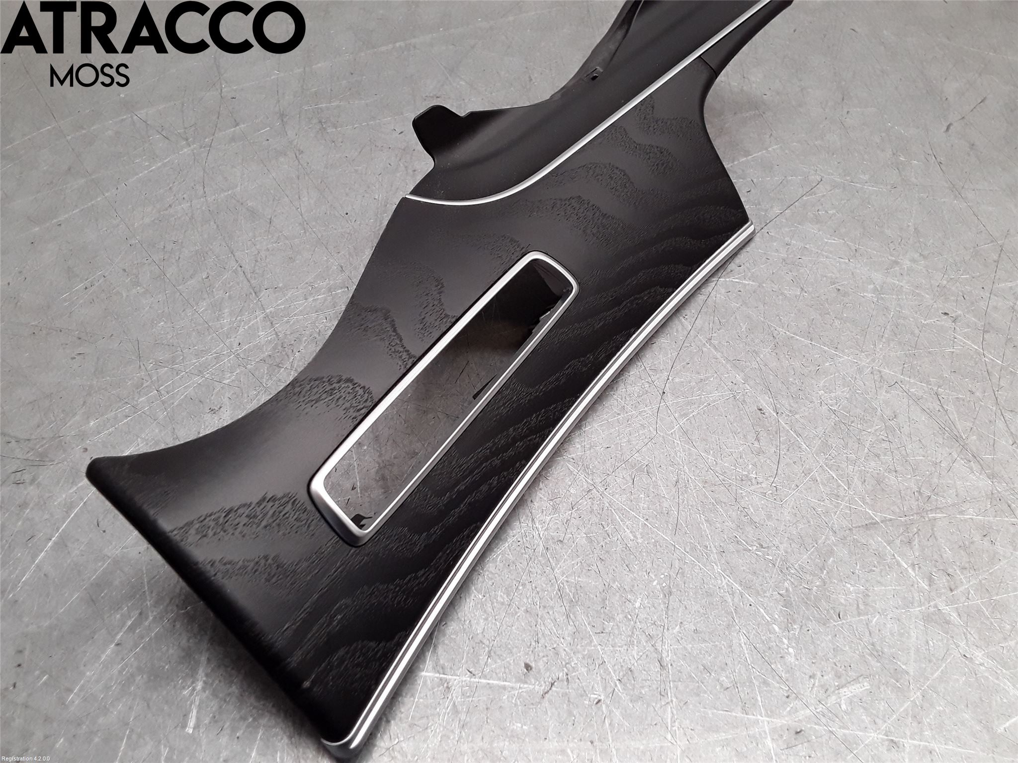 Mercedes-Benz MB E-KLASS (W213) 16-23 Innr Dashbord Sparkeplate