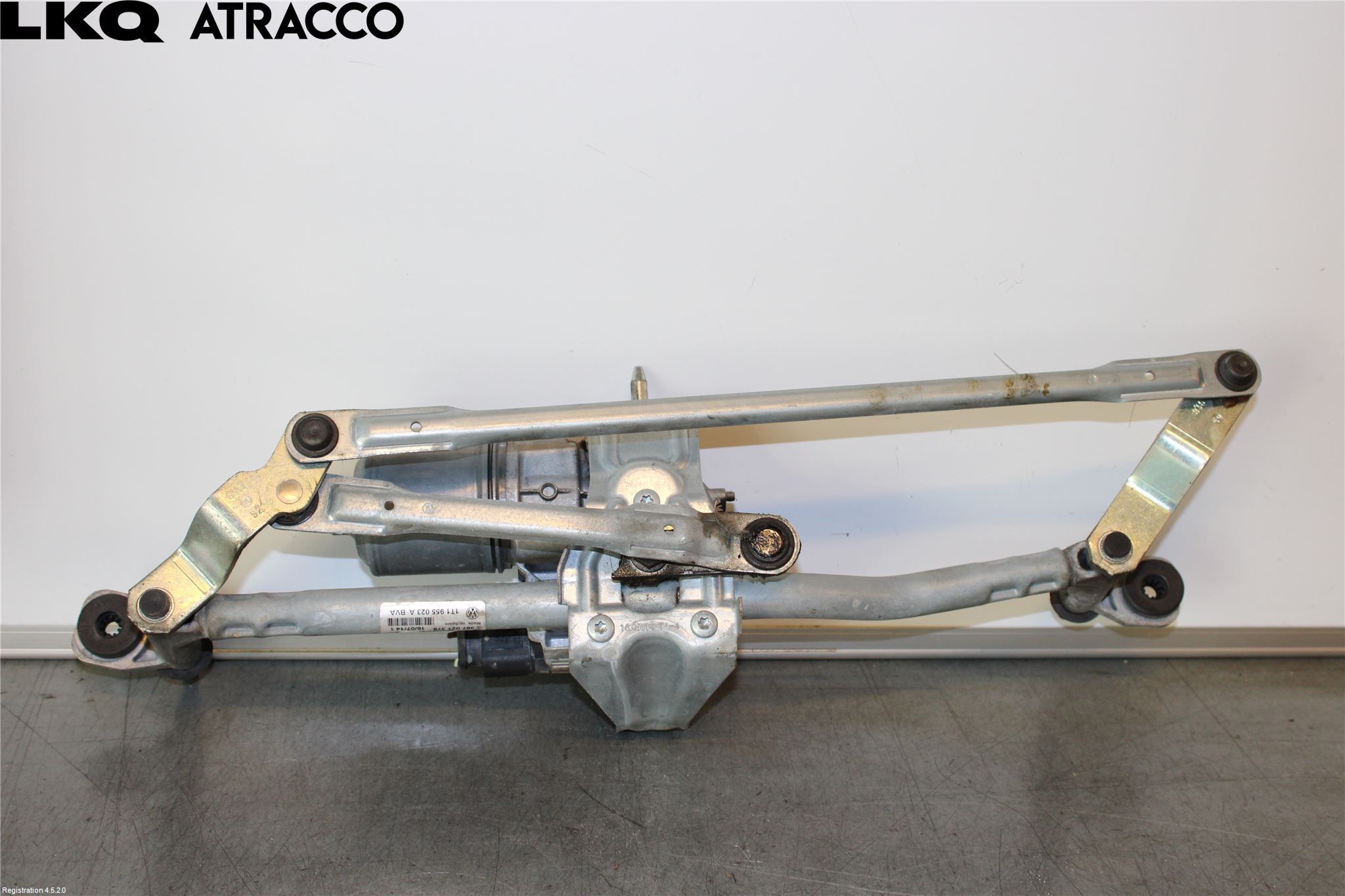 Volkswagen VW TOURAN 10-15 Viskermotor Frontrute