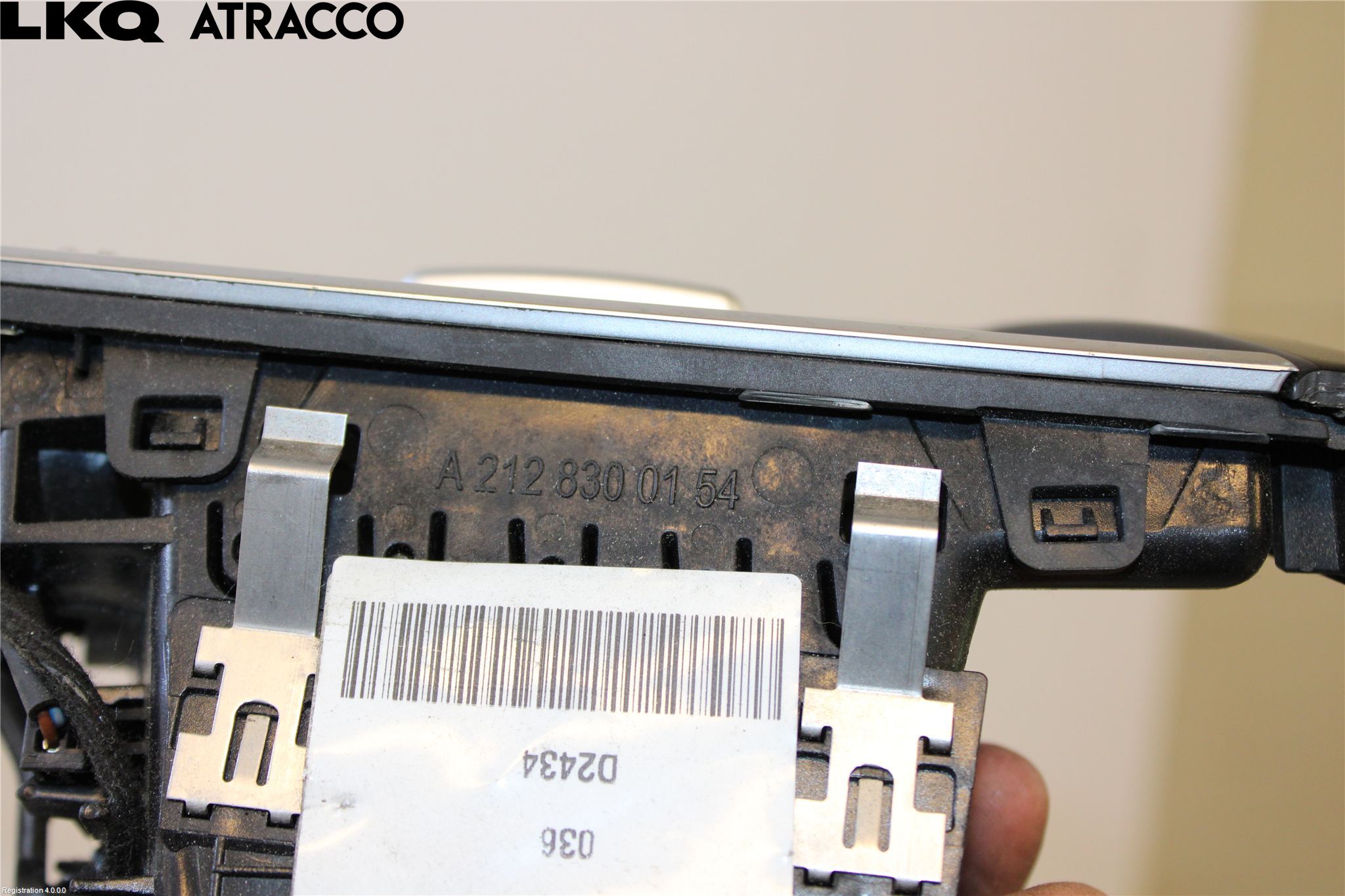 Mercedes-Benz MB E-KLASS (W212) 09-16 Dashbord Kanal - Dyse