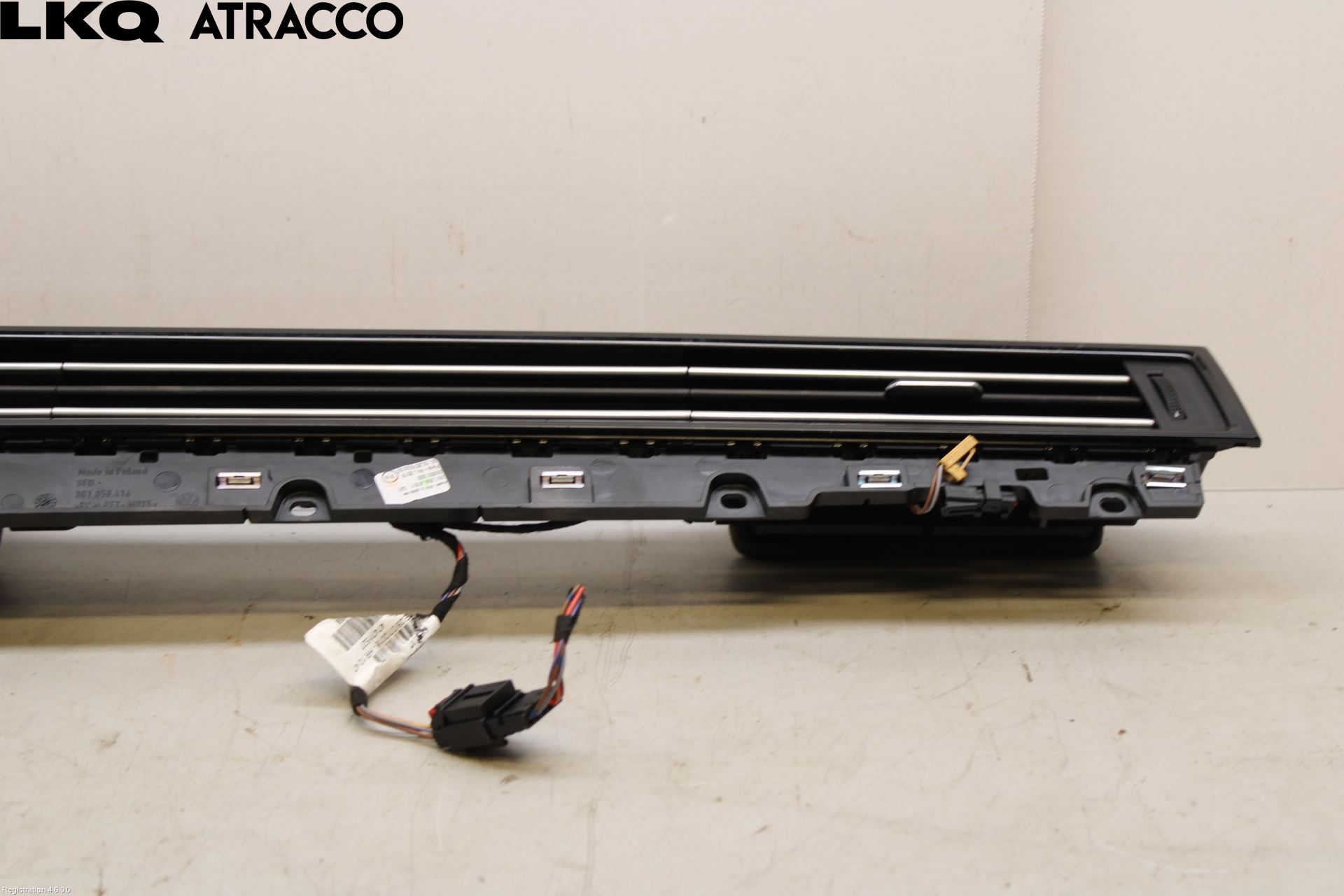 Volkswagen VW PASSAT 15-19 Dashbord Kanal - Dyse