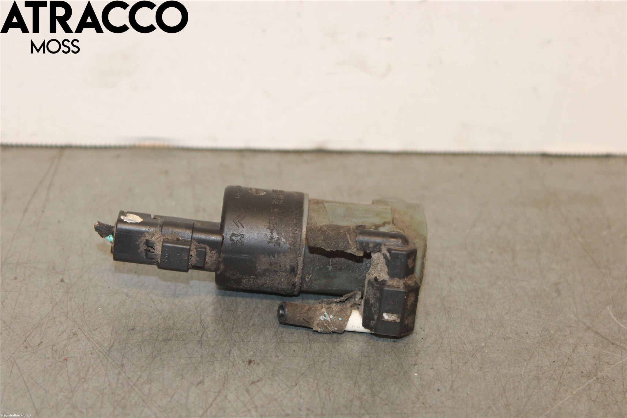 Nissan QASHQAI 14-17 Spylerpumpe Frontrute