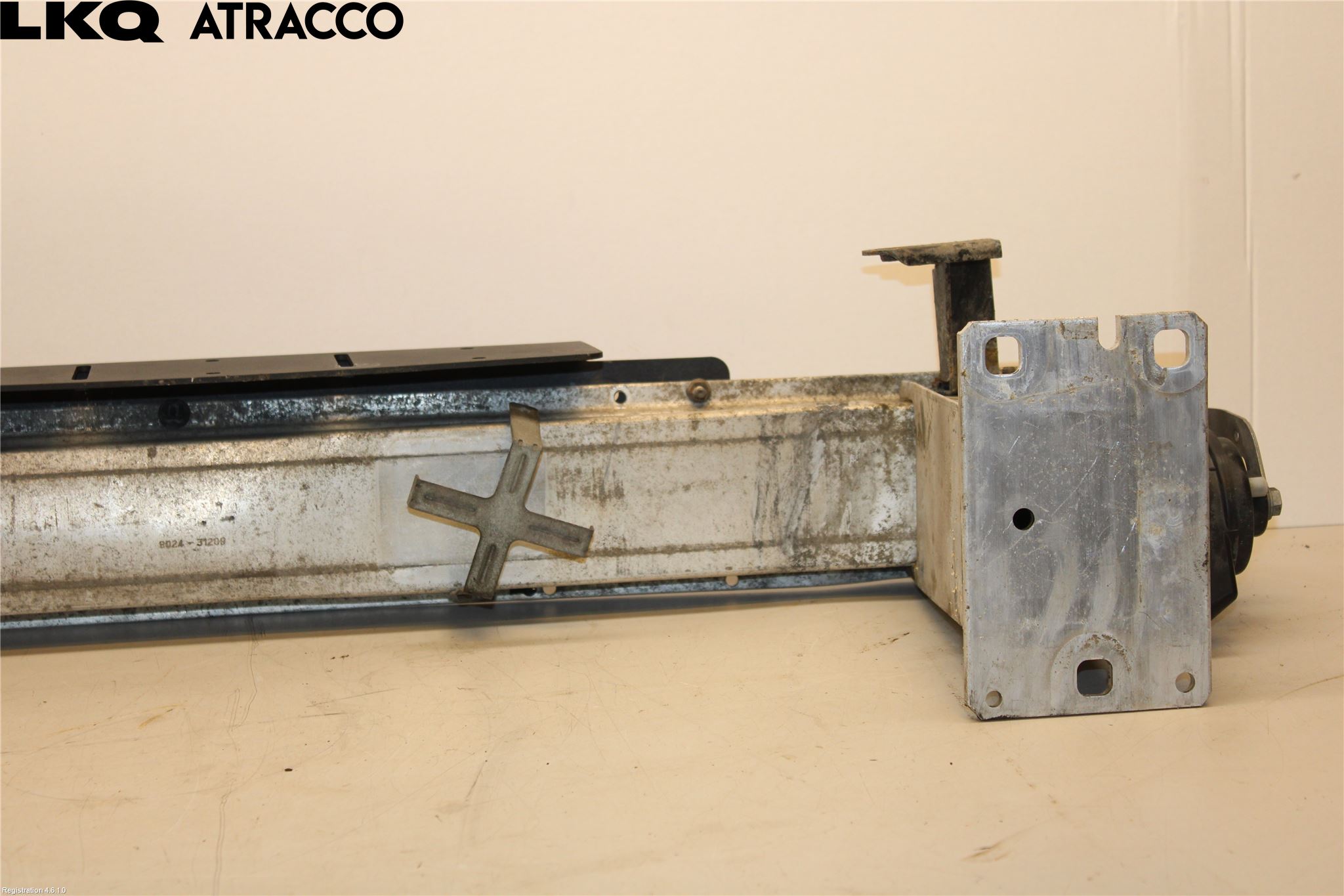 Audi Q5 09-16 Støtfanger Foran Bjelke