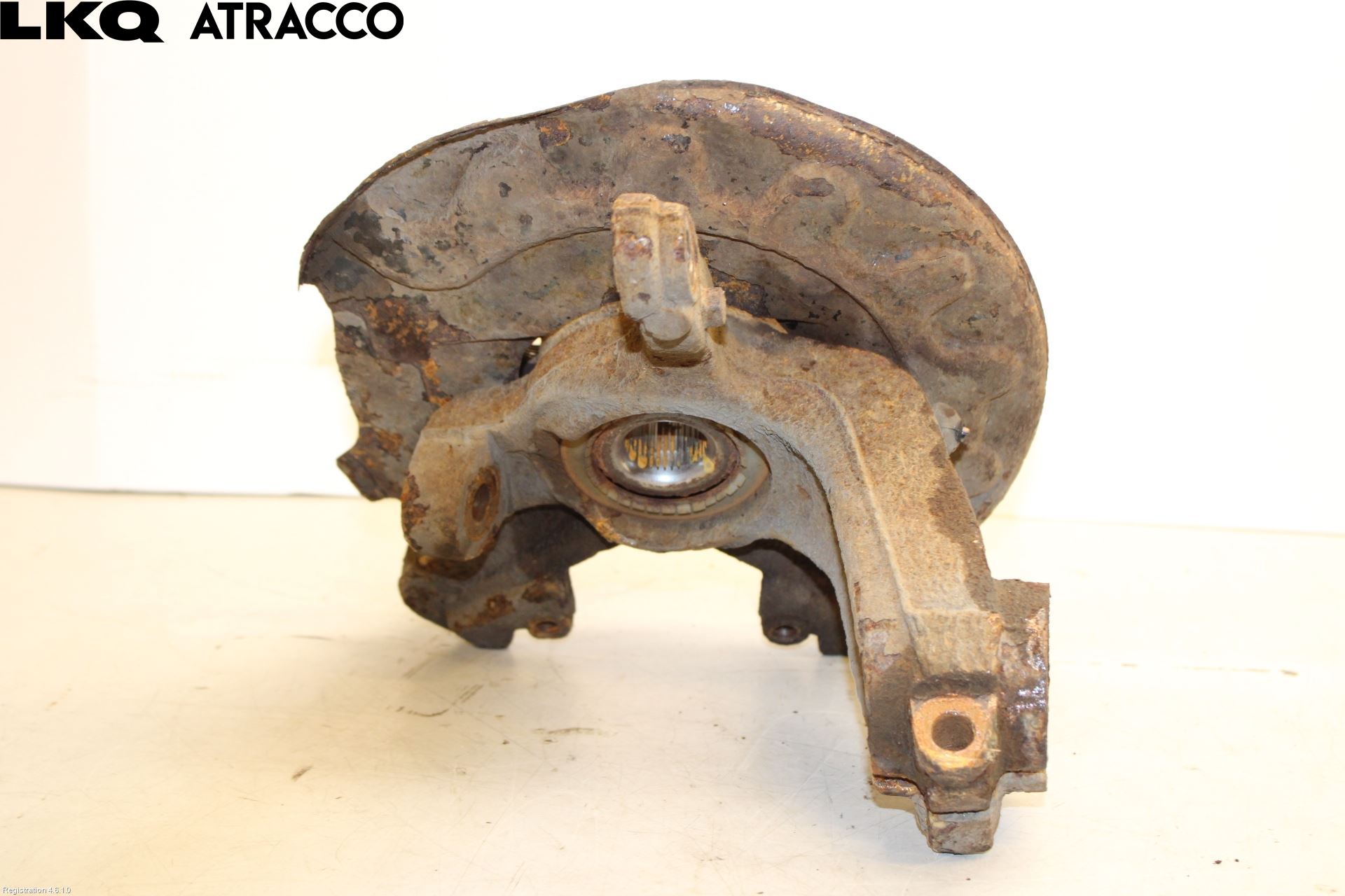 Volkswagen VW POLO 10-17 Spindel Vf