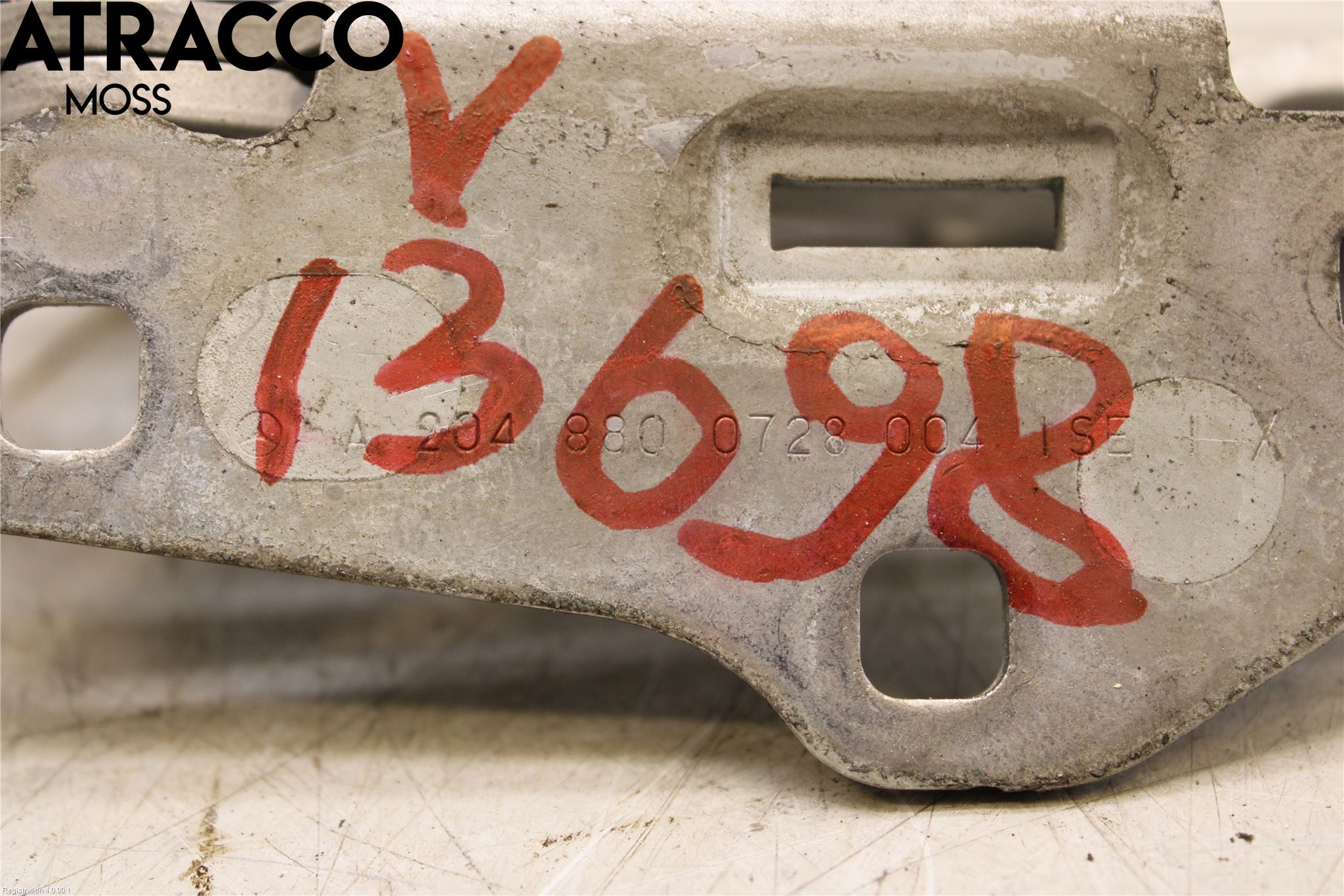 Mercedes-Benz MB C-KLASS (W204) 07-15 Panser Hengsel - Hengsler
