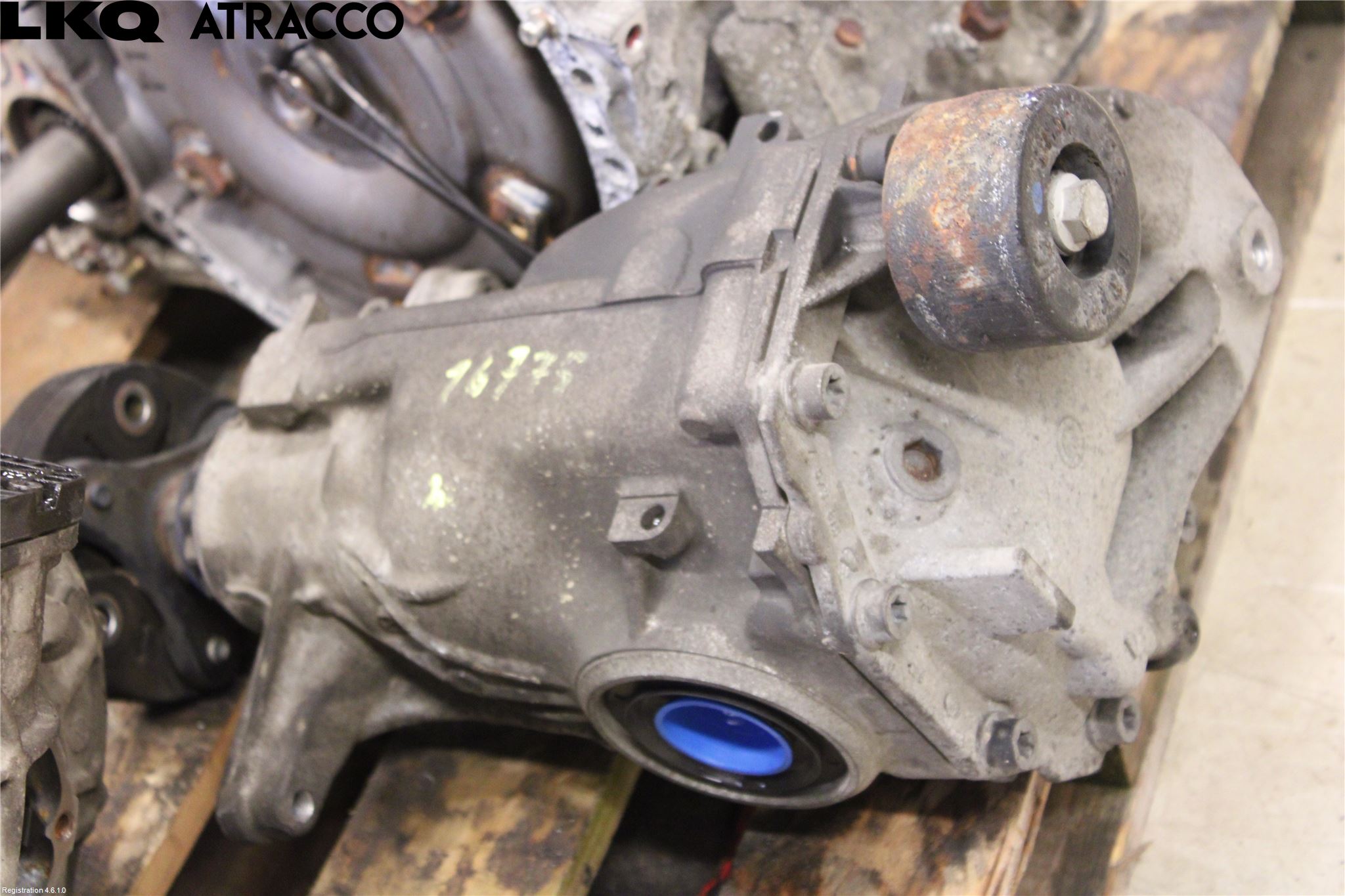 BMW 5 F10/F11/F18 09-17 Bakaksel Kardang Bak -Diff