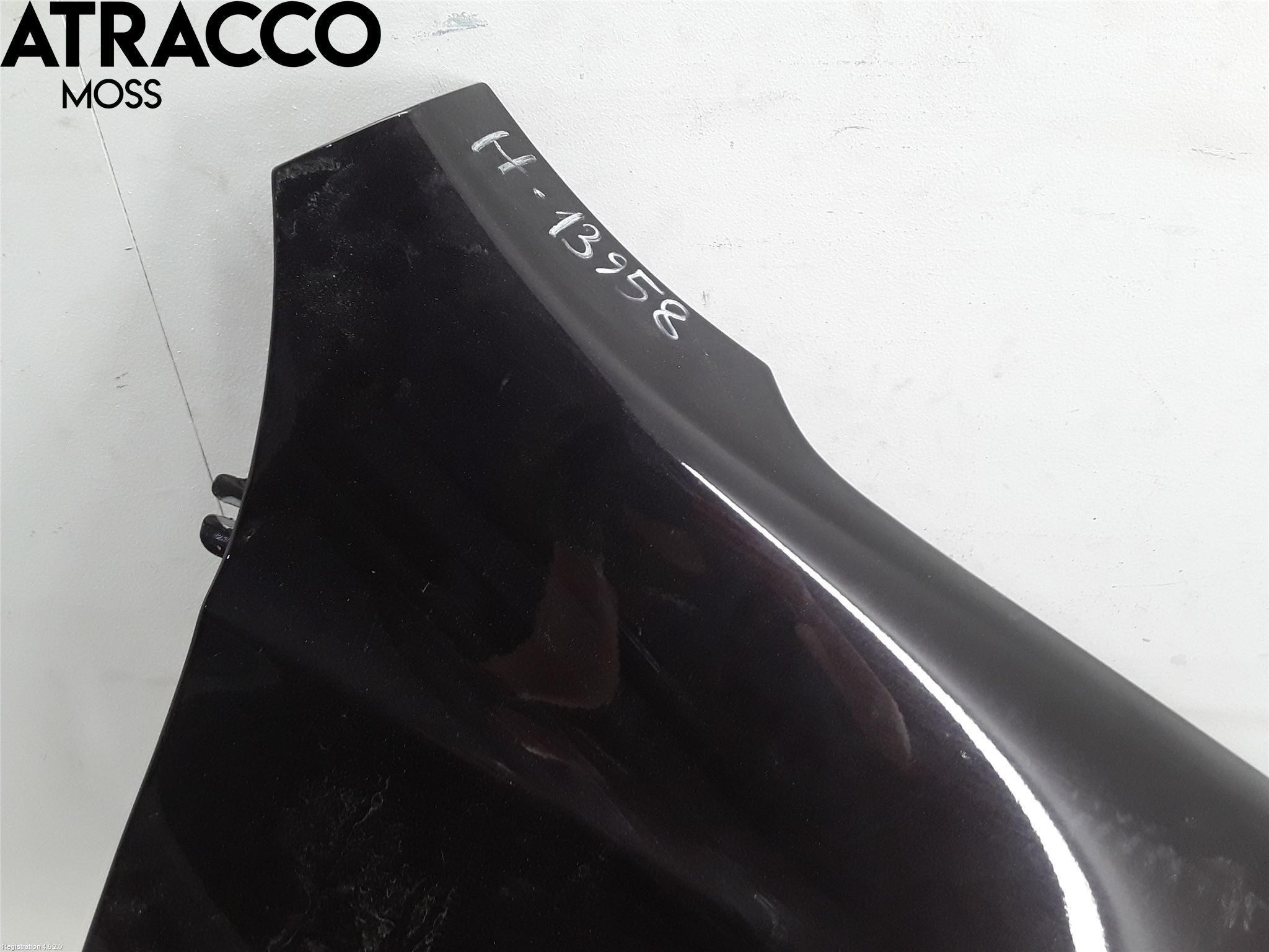 Nissan QASHQAI+2  08-10 Skjerm Foran Høyre