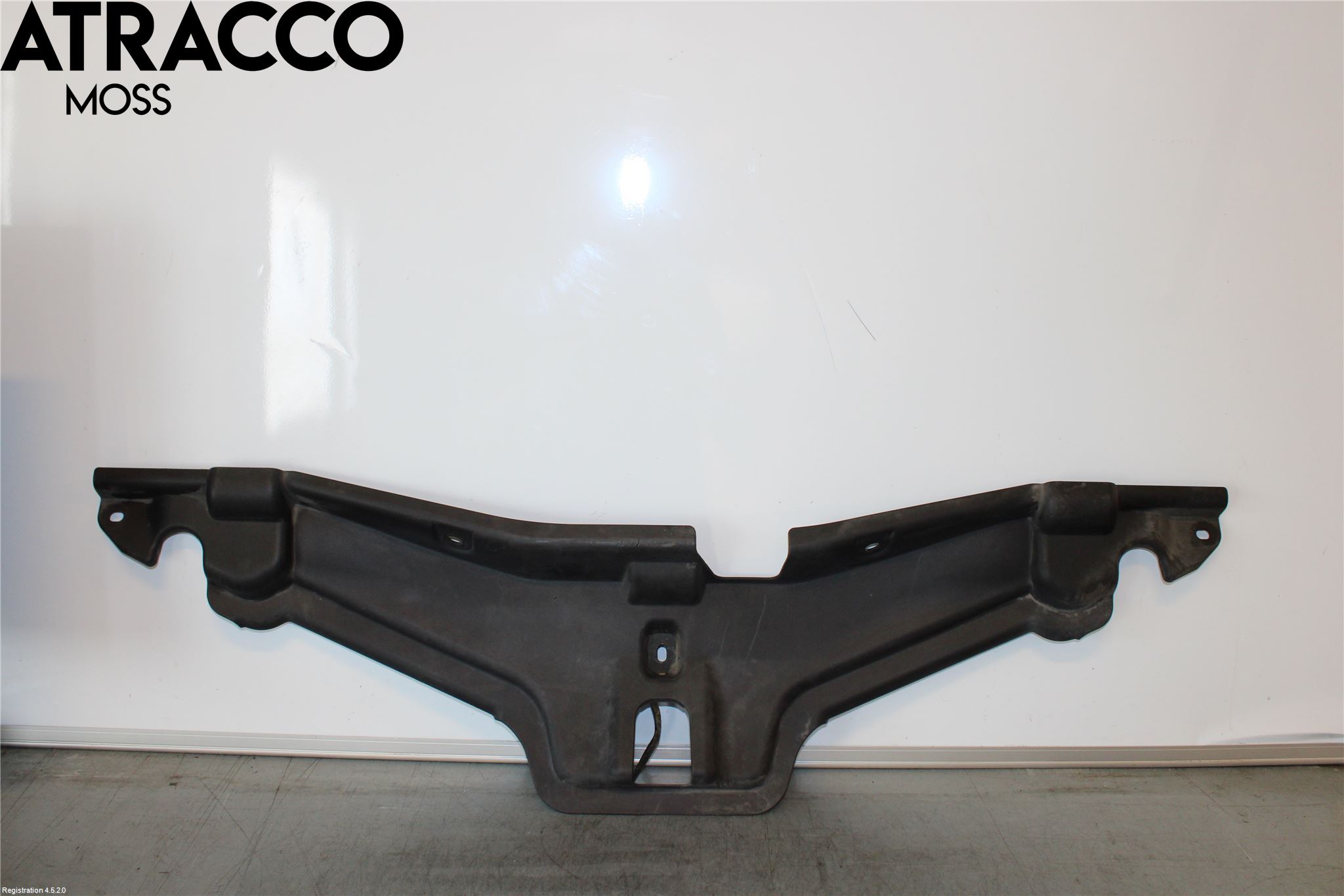 Toyota AURIS 13-19 Luftstyring Front