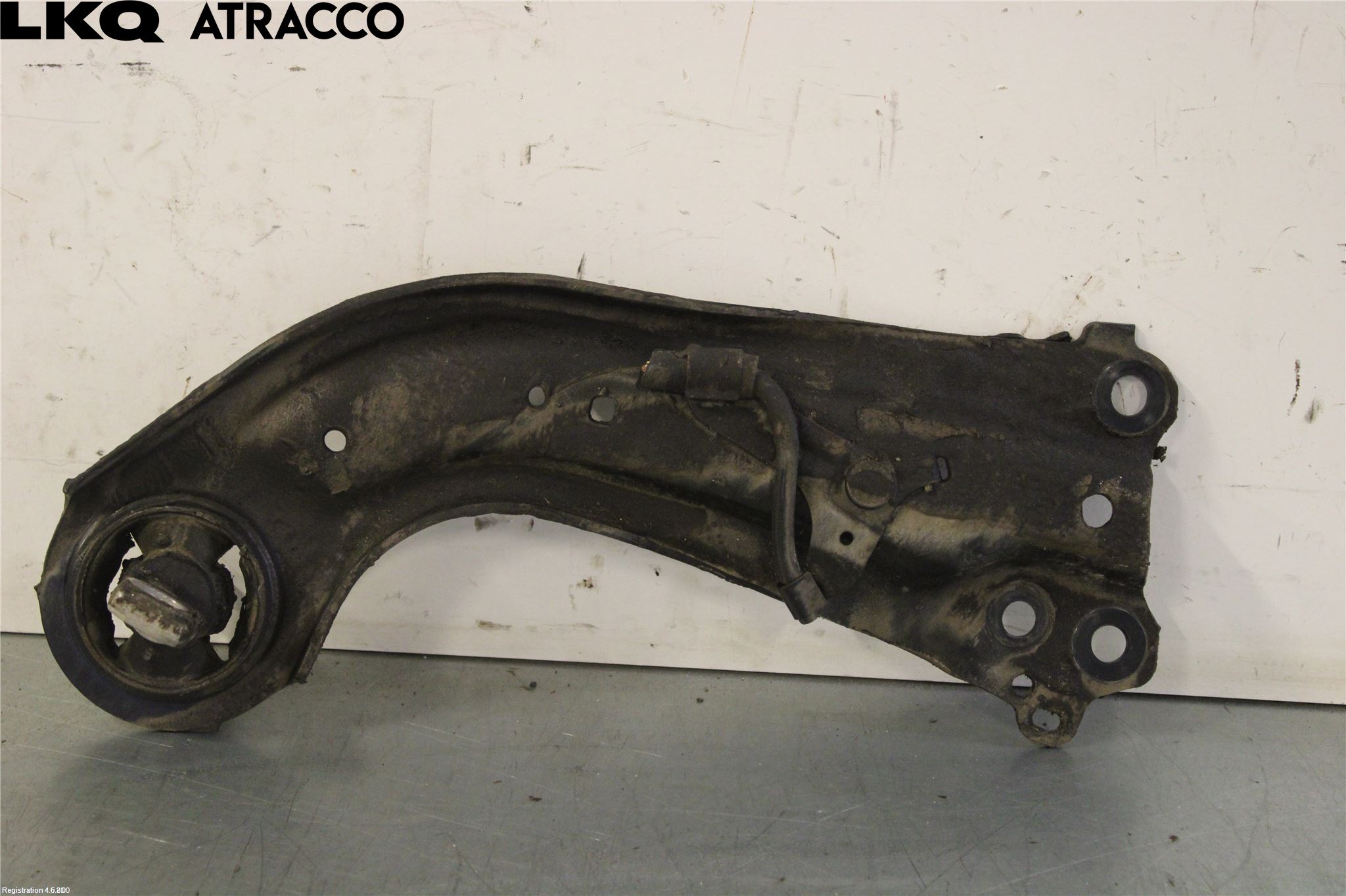 Toyota RAV4 19- Bærearm Bak Venstre