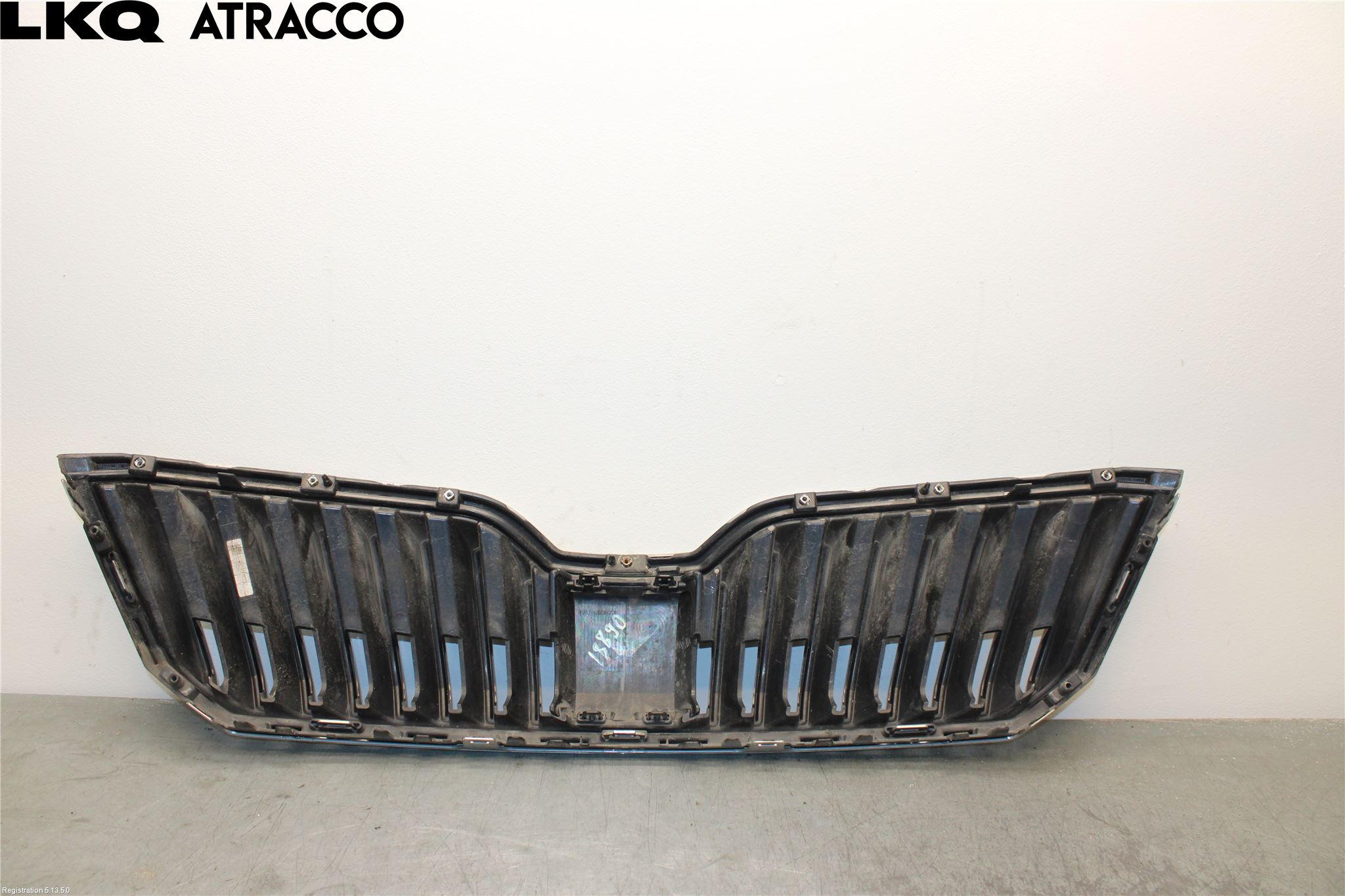 Skoda SUPERB 09-15 Grill Komplett