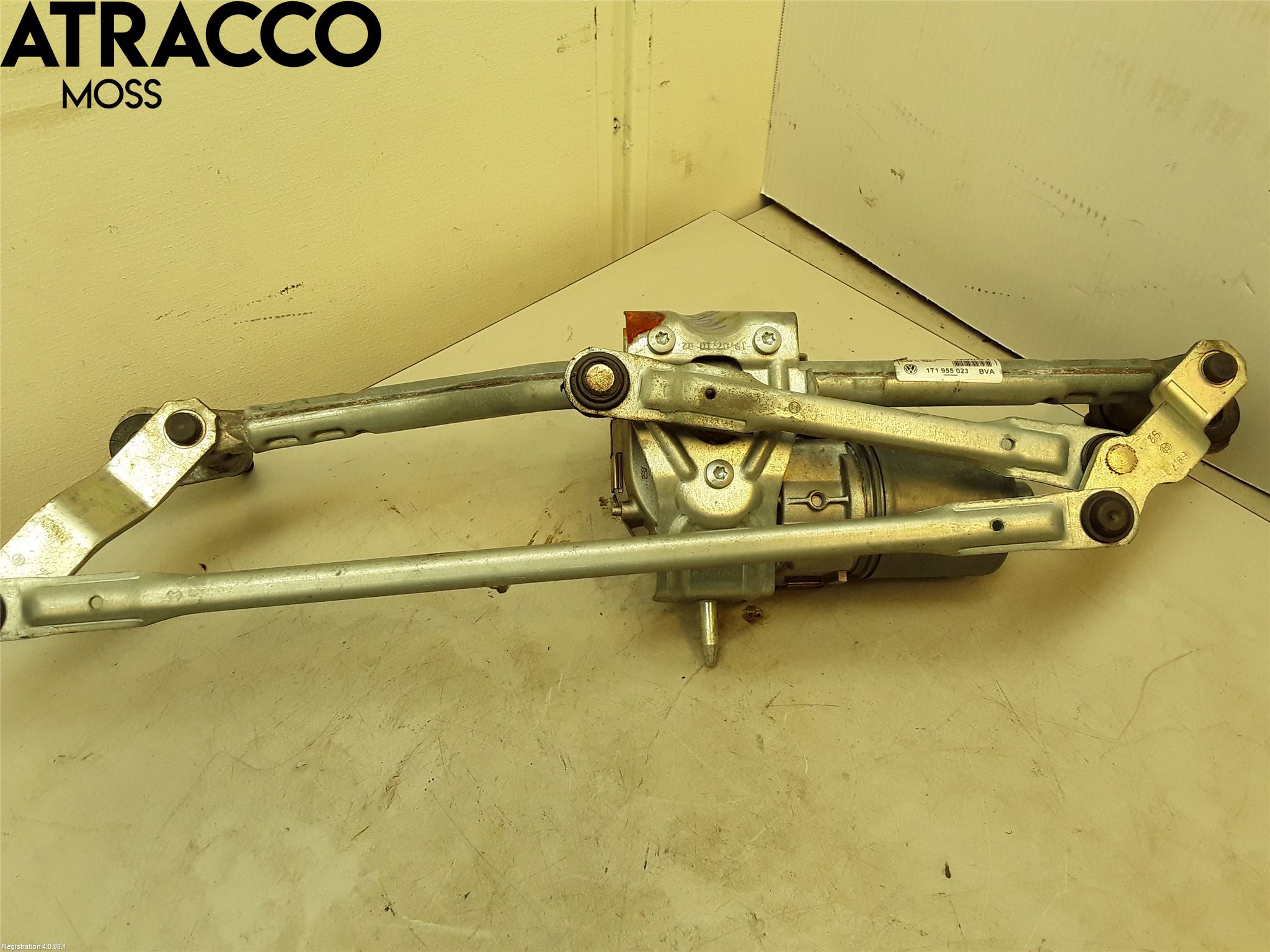 Volkswagen VW TOURAN 10-15 Viskeroverføring Frontrute