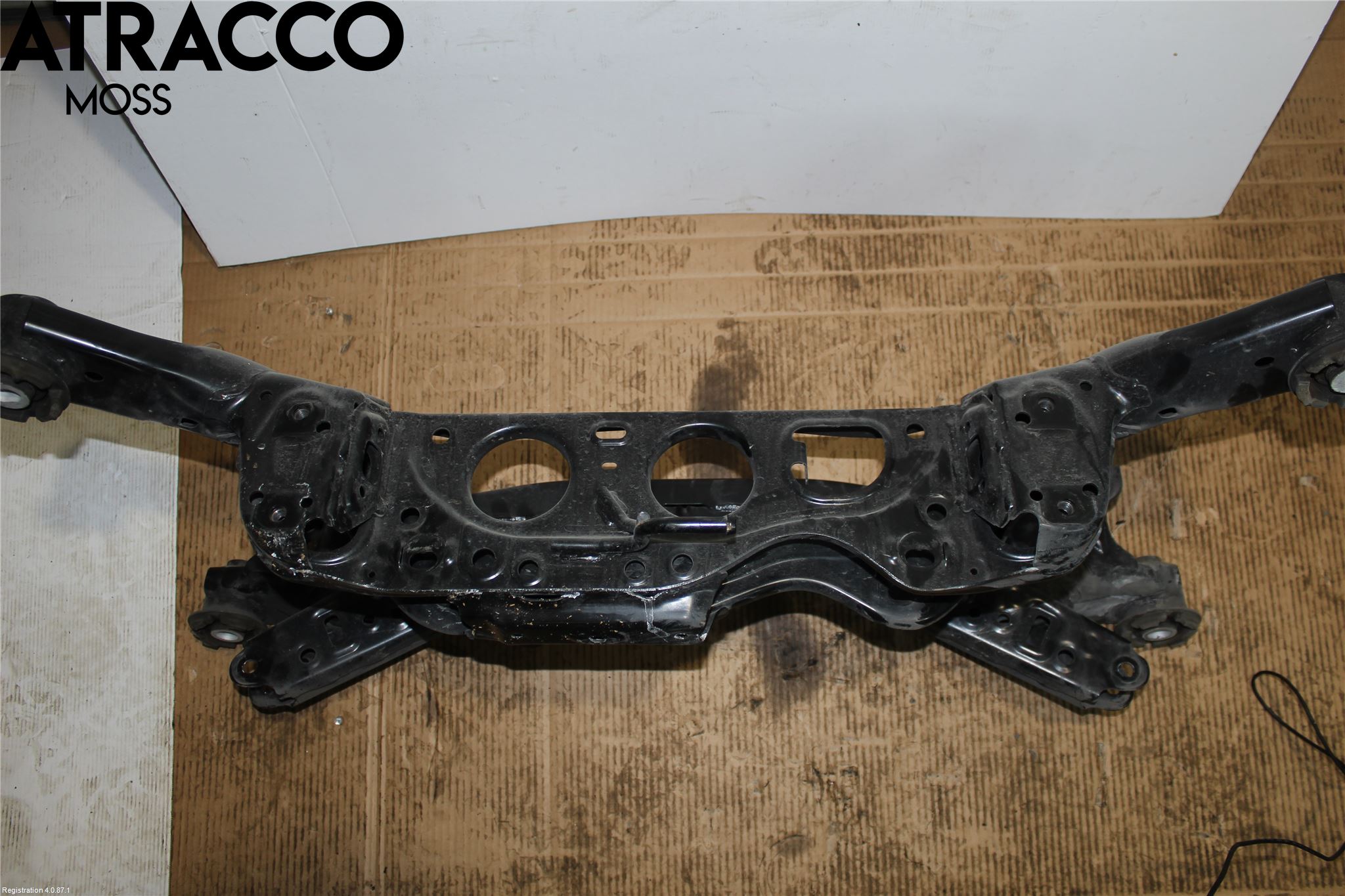 Toyota RAV4 19- Bakaksel Feste Travers-Ramme