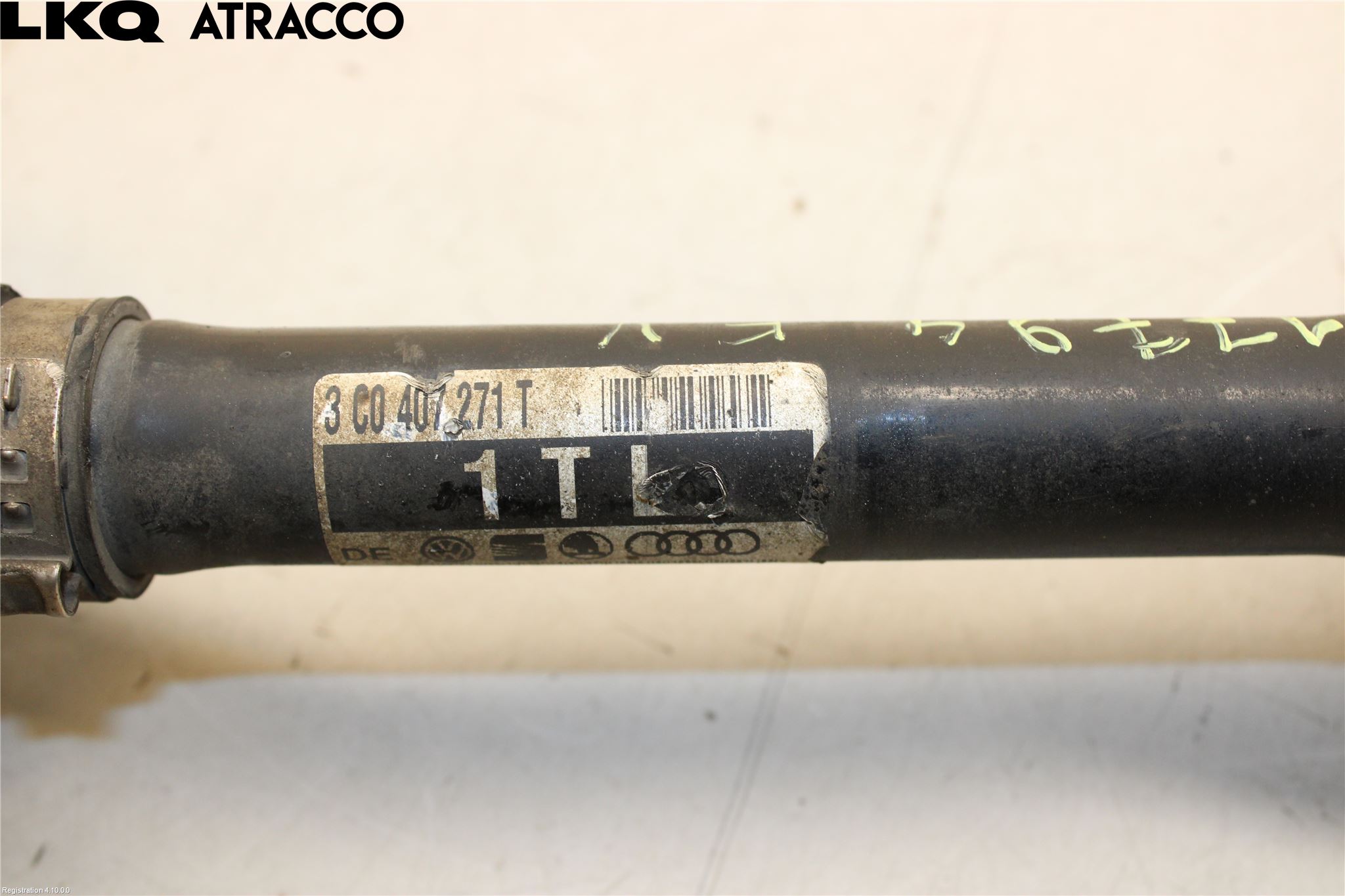 Volkswagen VW PASSAT 05-11 Drivaksel Foran Kompl Venstre