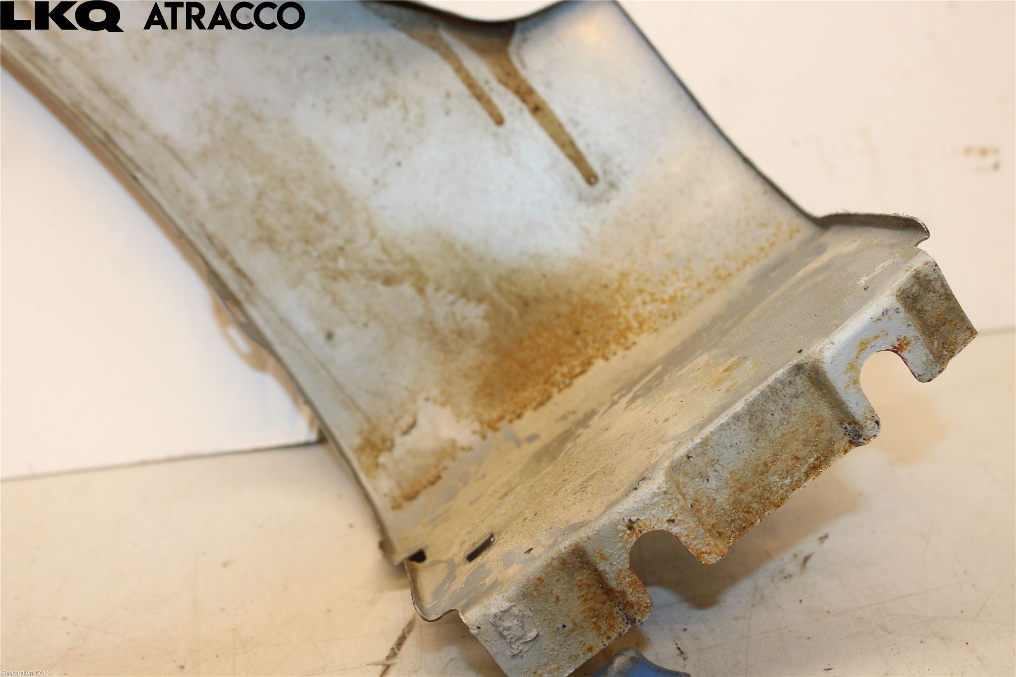 Kia CARENS III 13-19 Skjerm Foran Høyre