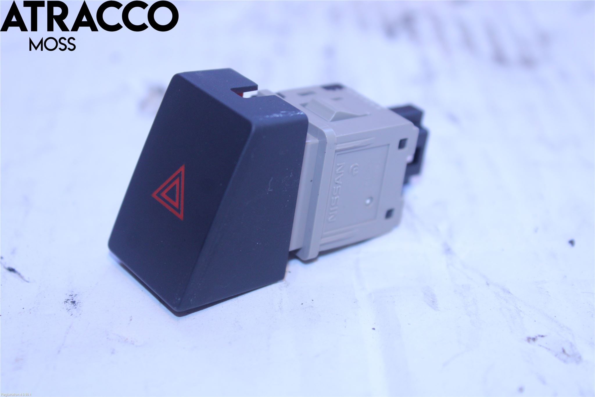 Nissan LEAF 18- Bryter Varsel (Nødblink)