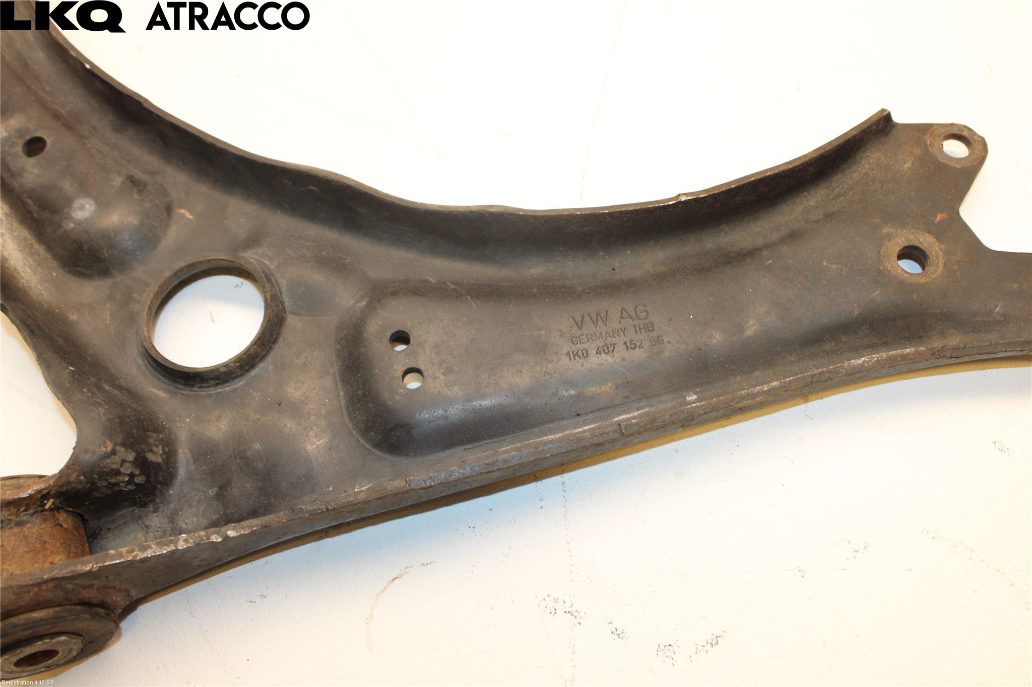 Skoda SUPERB 09-15 Bærearm Foran Høyre Nedre