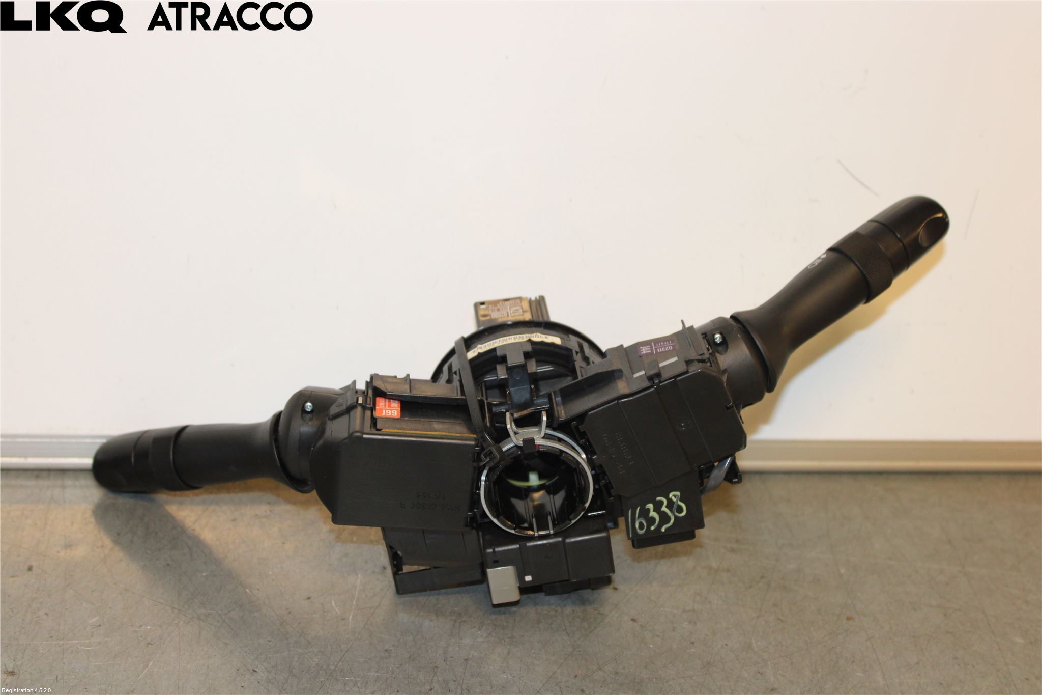 Toyota AURIS 10-12 Bryter Ratt Kombi H Og V