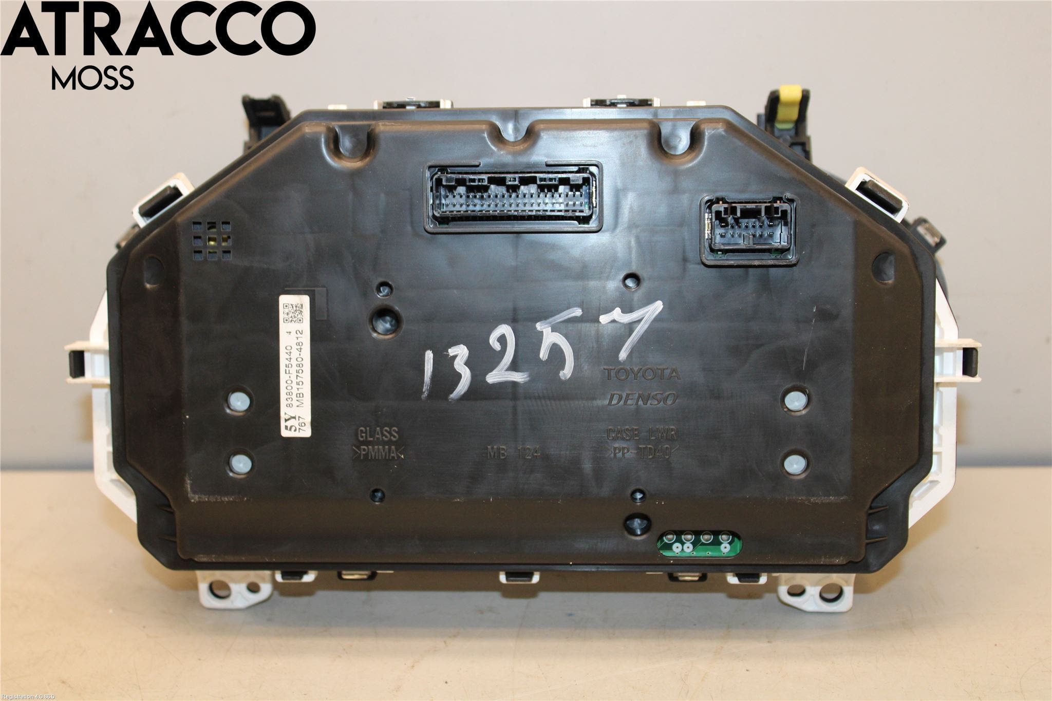 Toyota YARIS XP130 15-20 Instr Kombinert