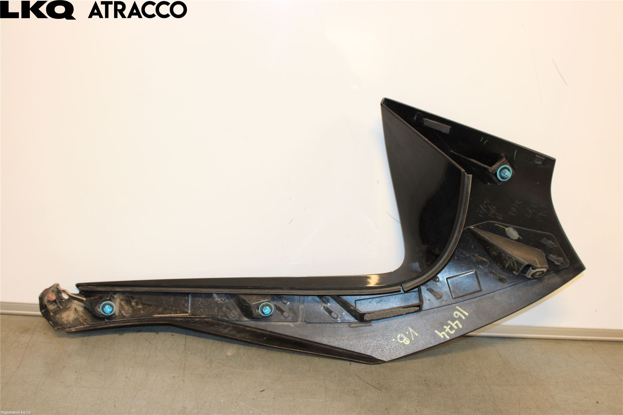 Nissan LEAF 18- Spoiler Bakluke