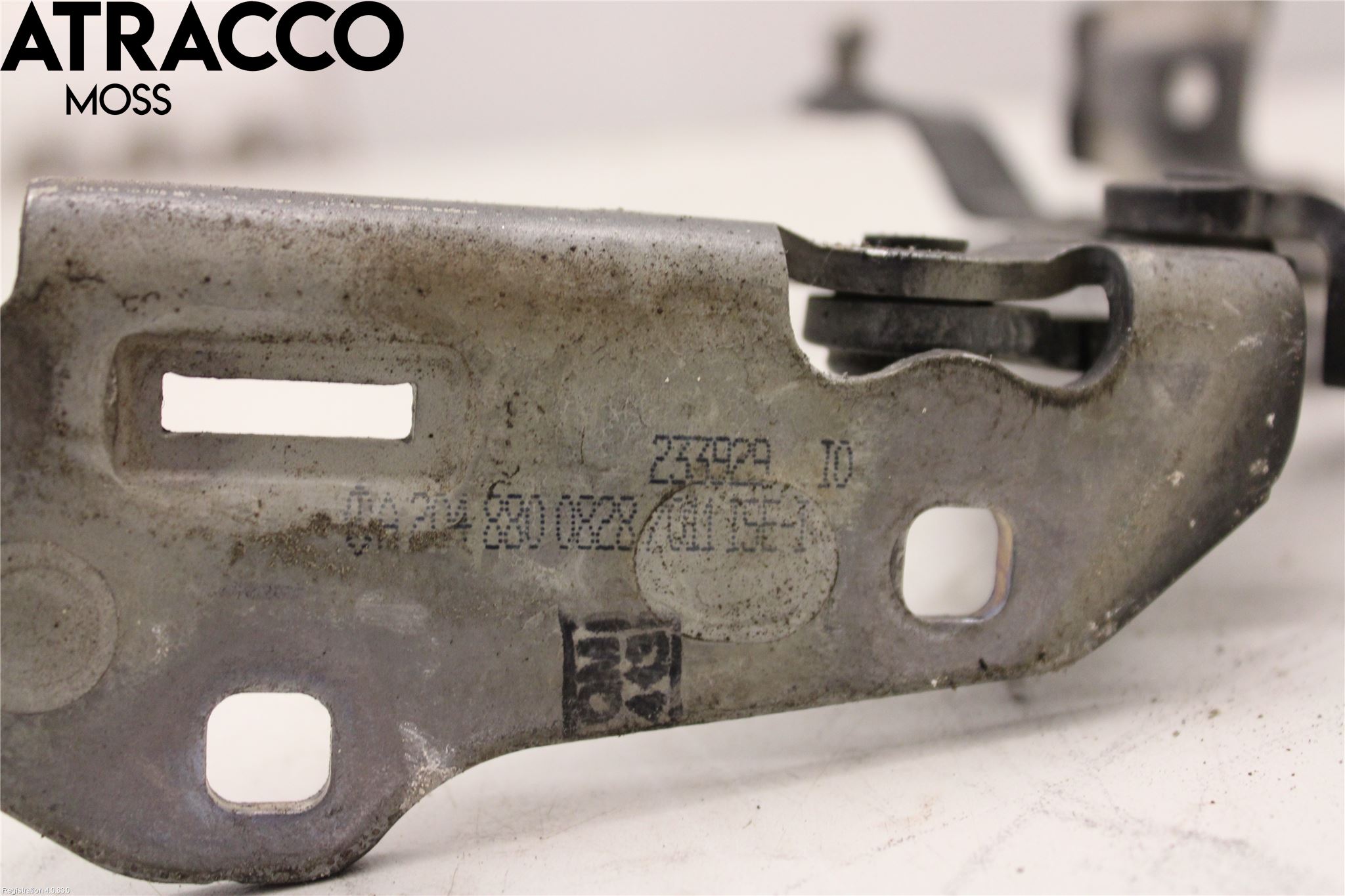 Mercedes-Benz MB C-KLASS (W204) 07-15 Panser Hengsel - Hengsler