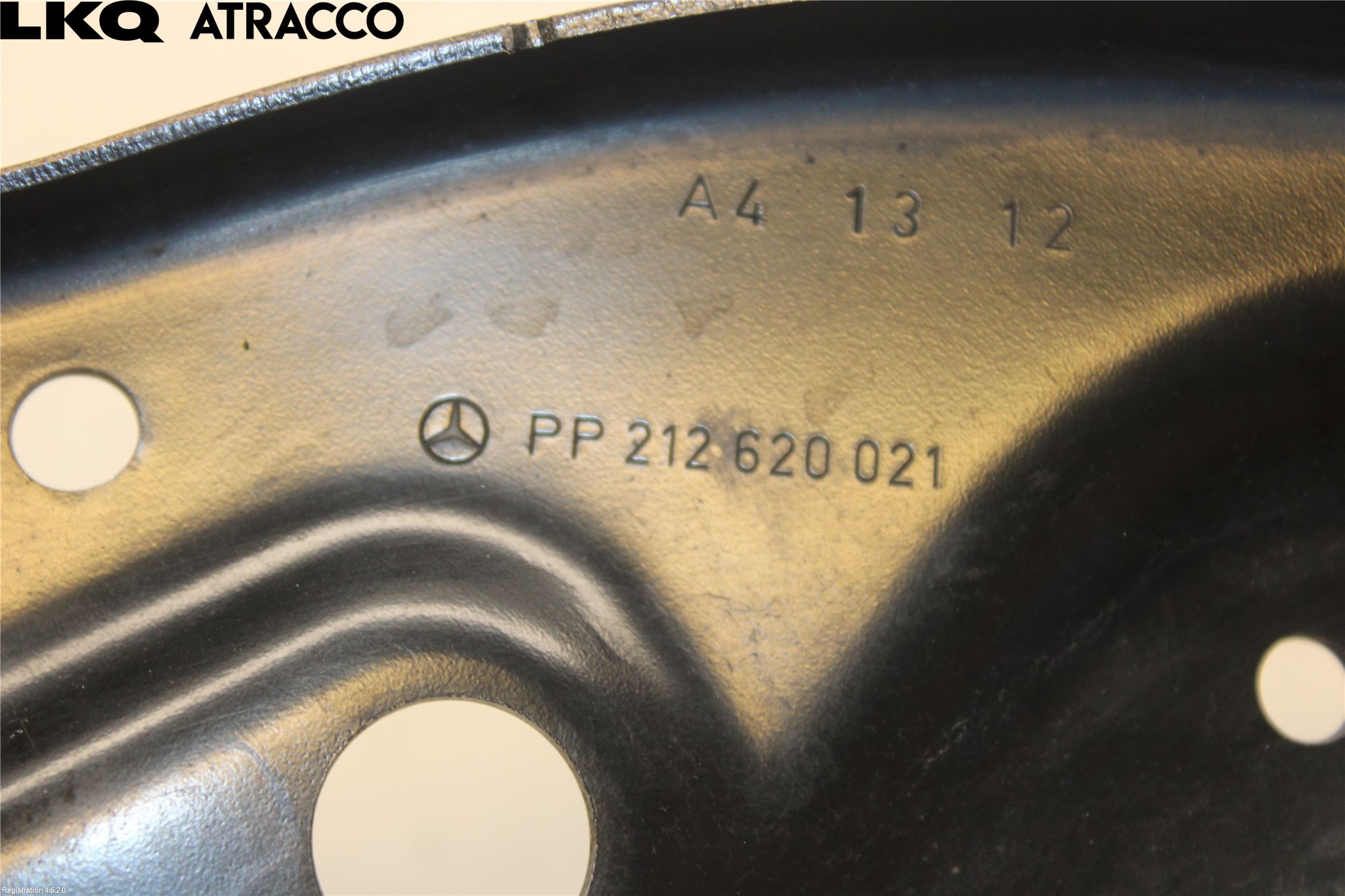 Mercedes-Benz MB E-KLASS (W212) 09-16 Frontlykt Holder-Feste