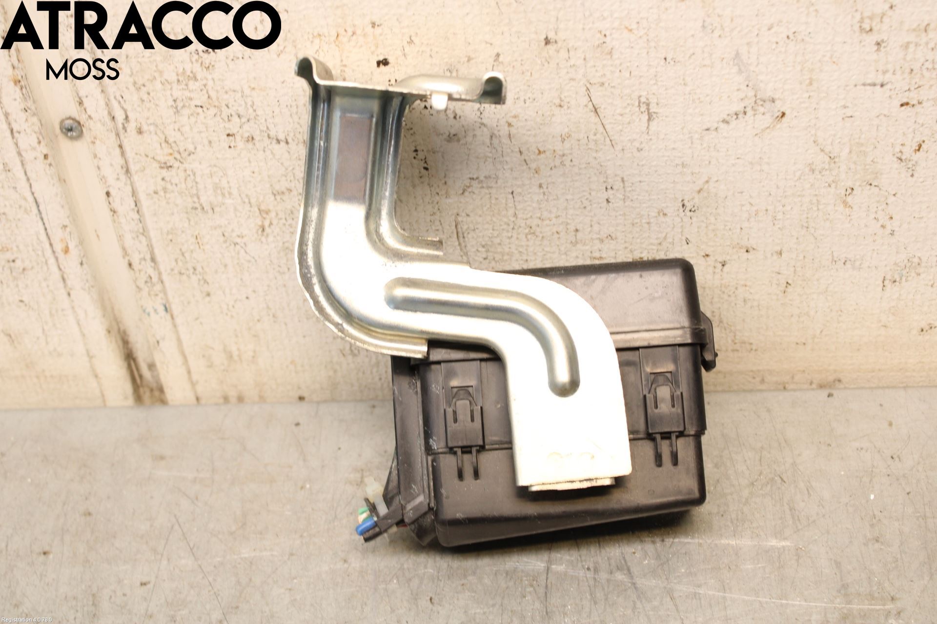 Mitsubishi OUTLANDER 13-21 Sikringsboks - Elsentral