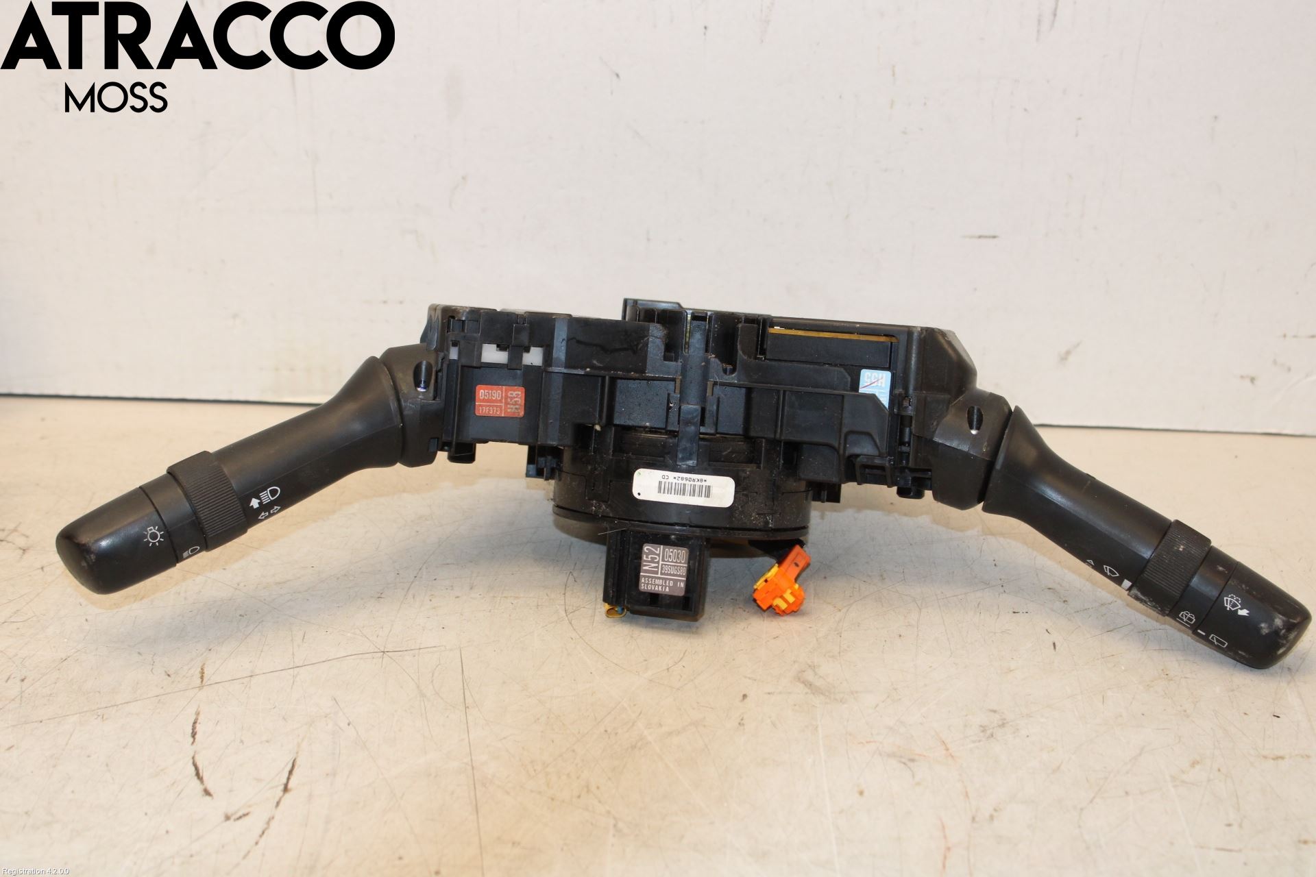 Toyota AVENSIS 09-15 Bryter Ratt Kombi H Og V