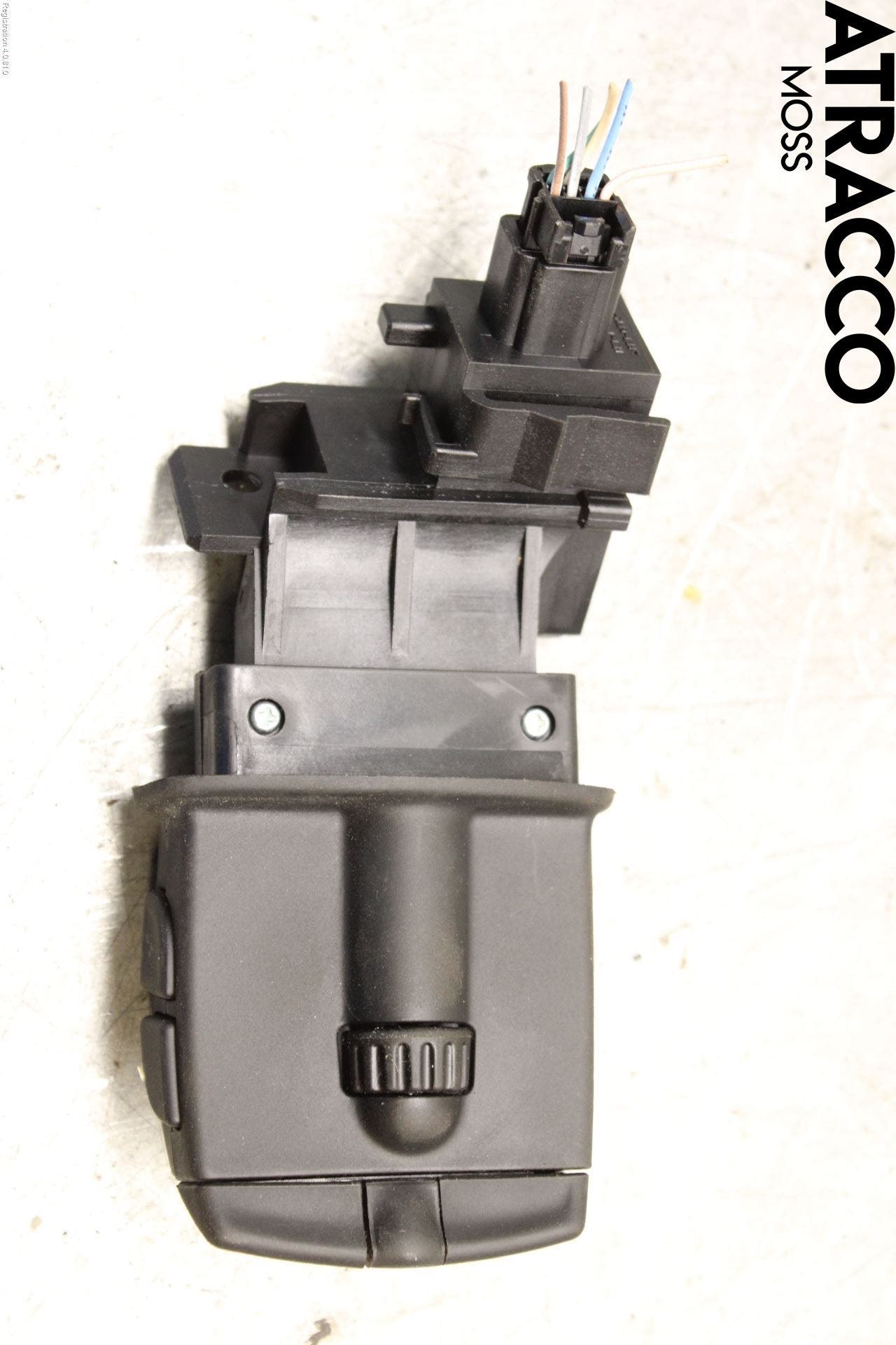 Renault ZOE/E-TECH 13- Bryter Ratt Radio-Stereo