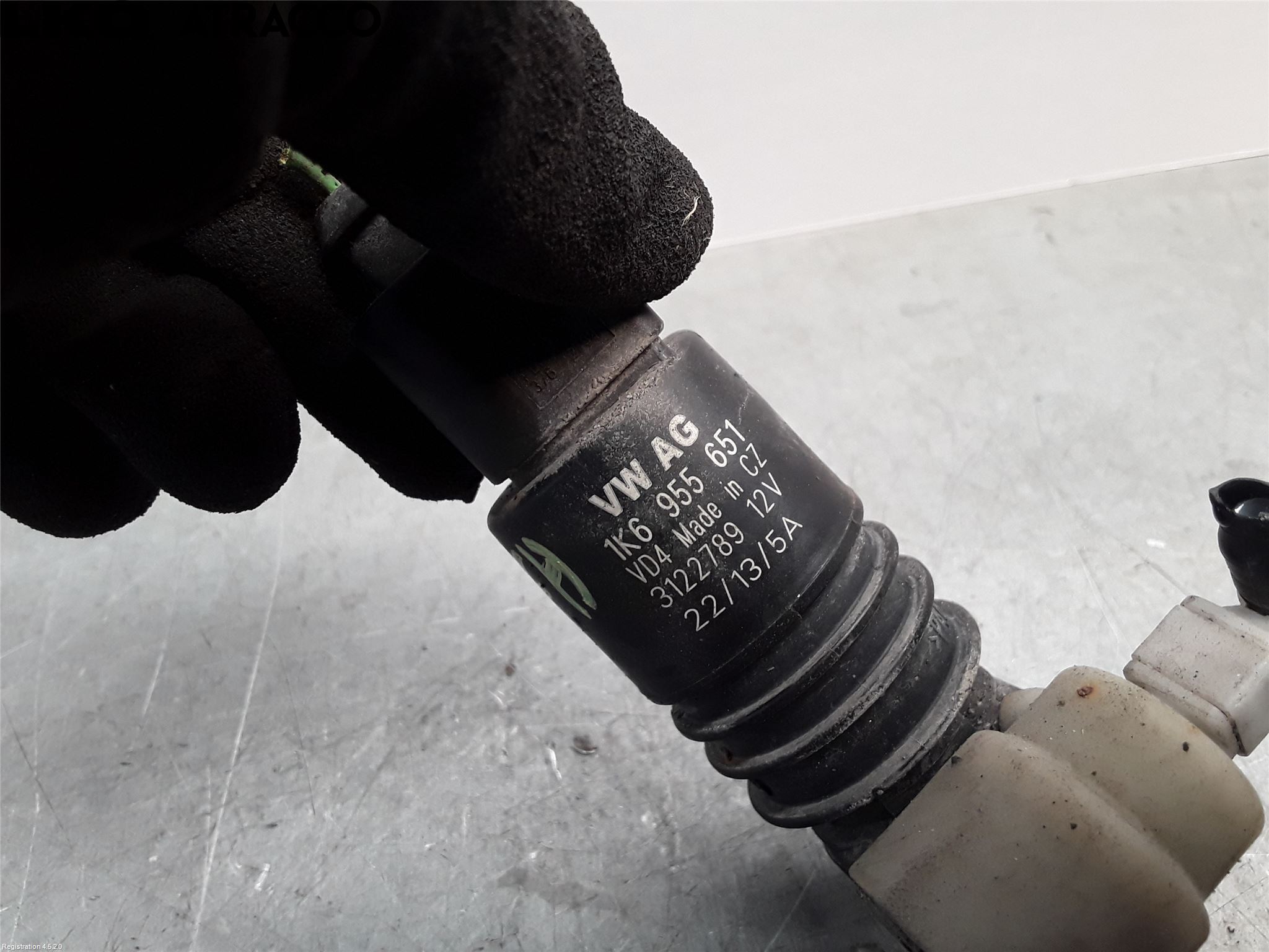 Volkswagen VW GOLF PLUS/CROSS GOLF 04-14 Spylerpumpe Frontrute