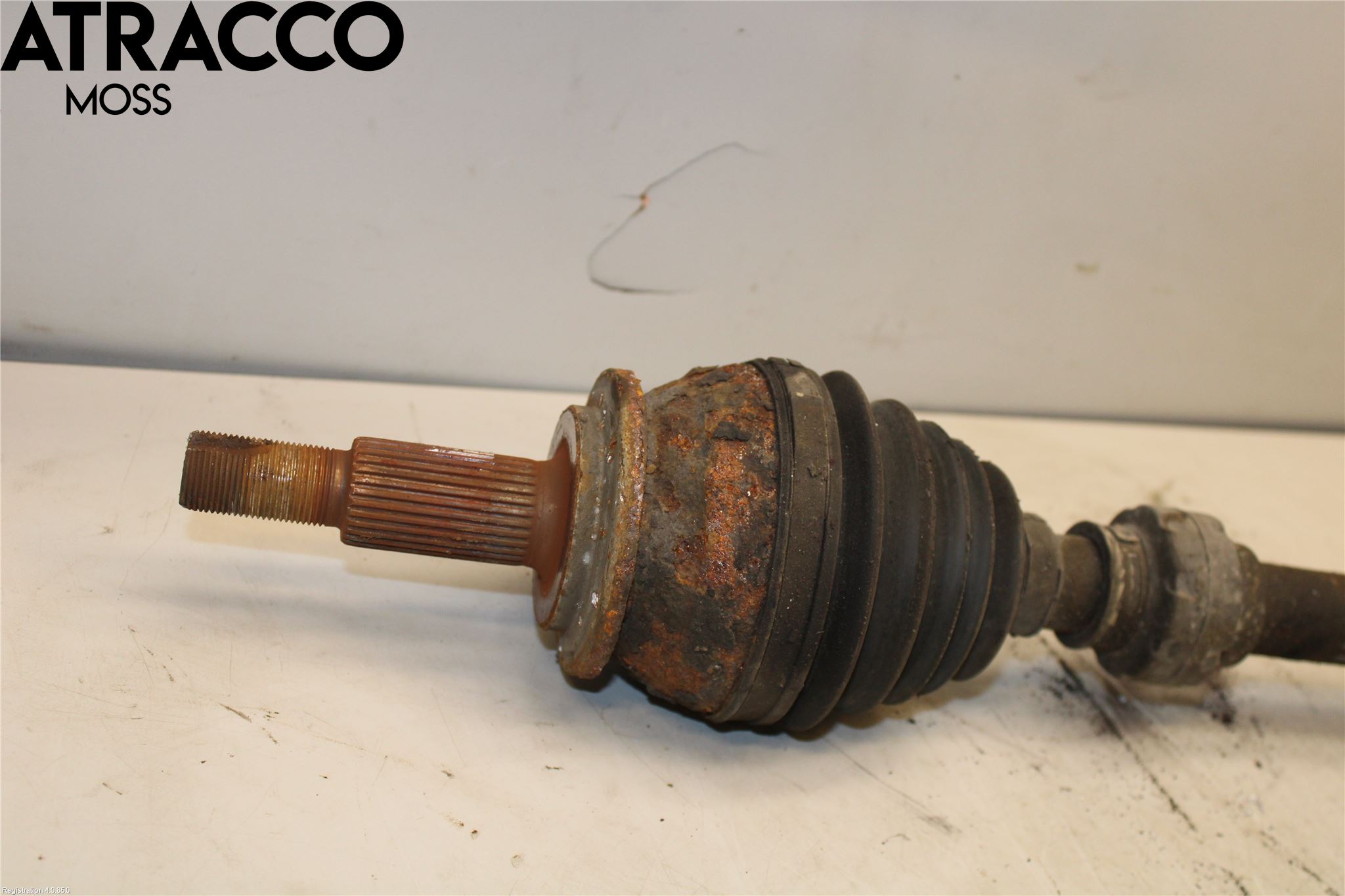 Toyota RAV 4 06-12 Drivaksel Foran Kompl Høyre