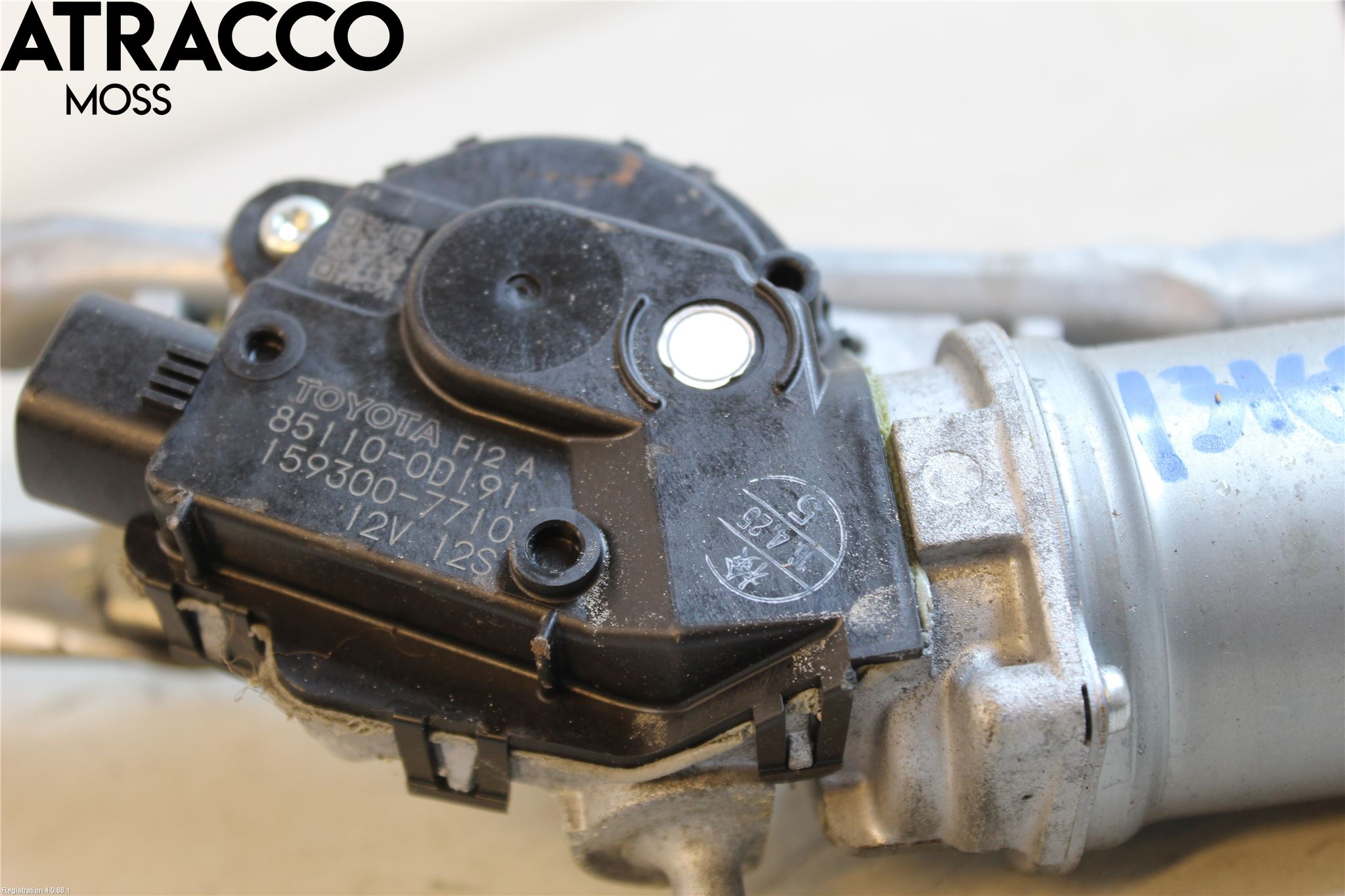 Toyota YARIS XP130 15-20 Viskermotor Frontrute