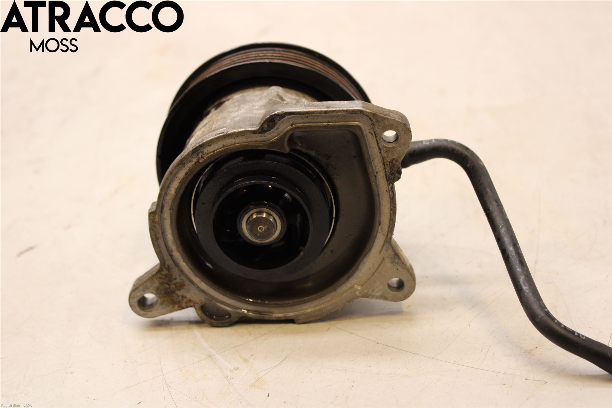 Volkswagen VW CADDY 11-15 Vannpumpe