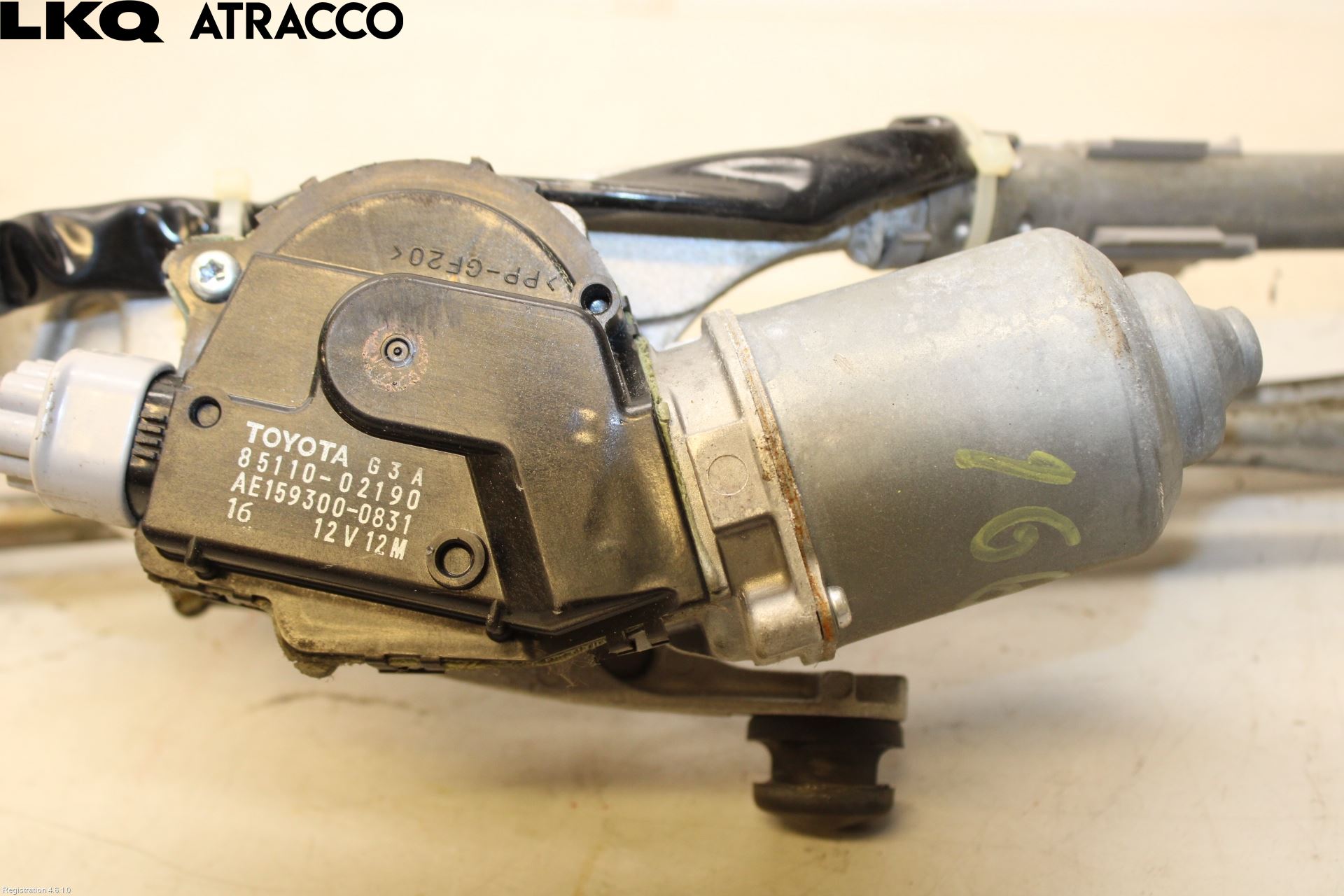 Toyota AURIS 10-12 Viskermotor Frontrute