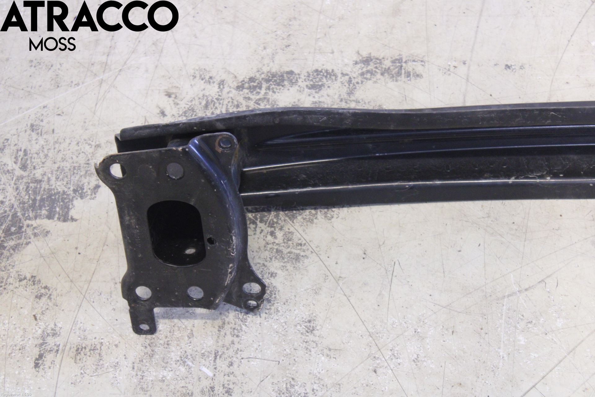 Volkswagen VW CADDY      04-10 Støtfanger Foran Bjelke