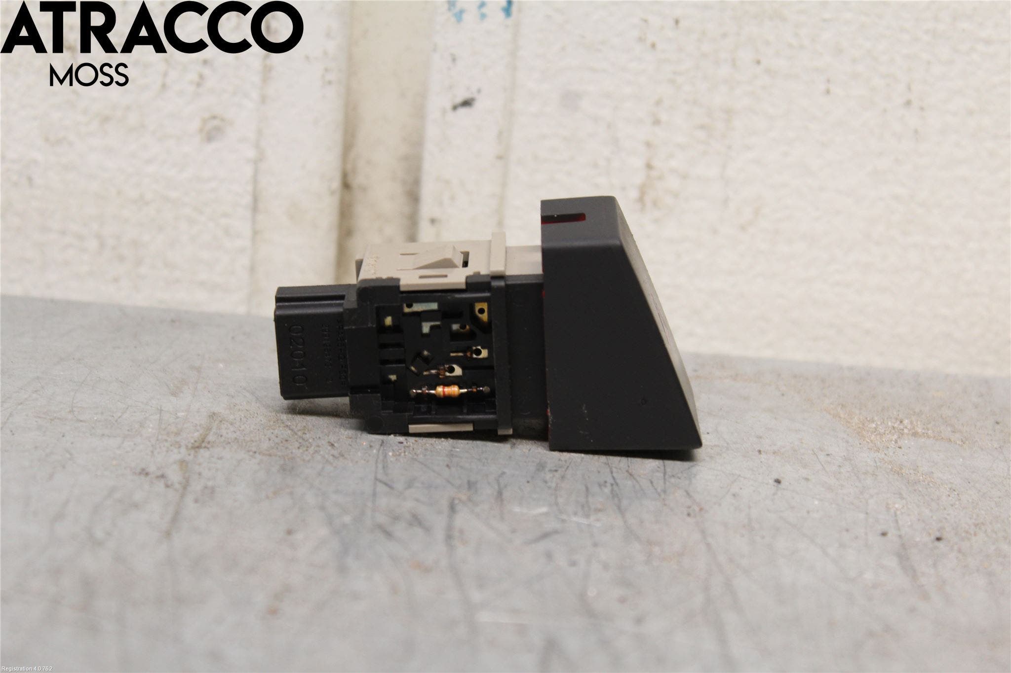 Nissan LEAF 18- Bryter Varsel (Nødblink)