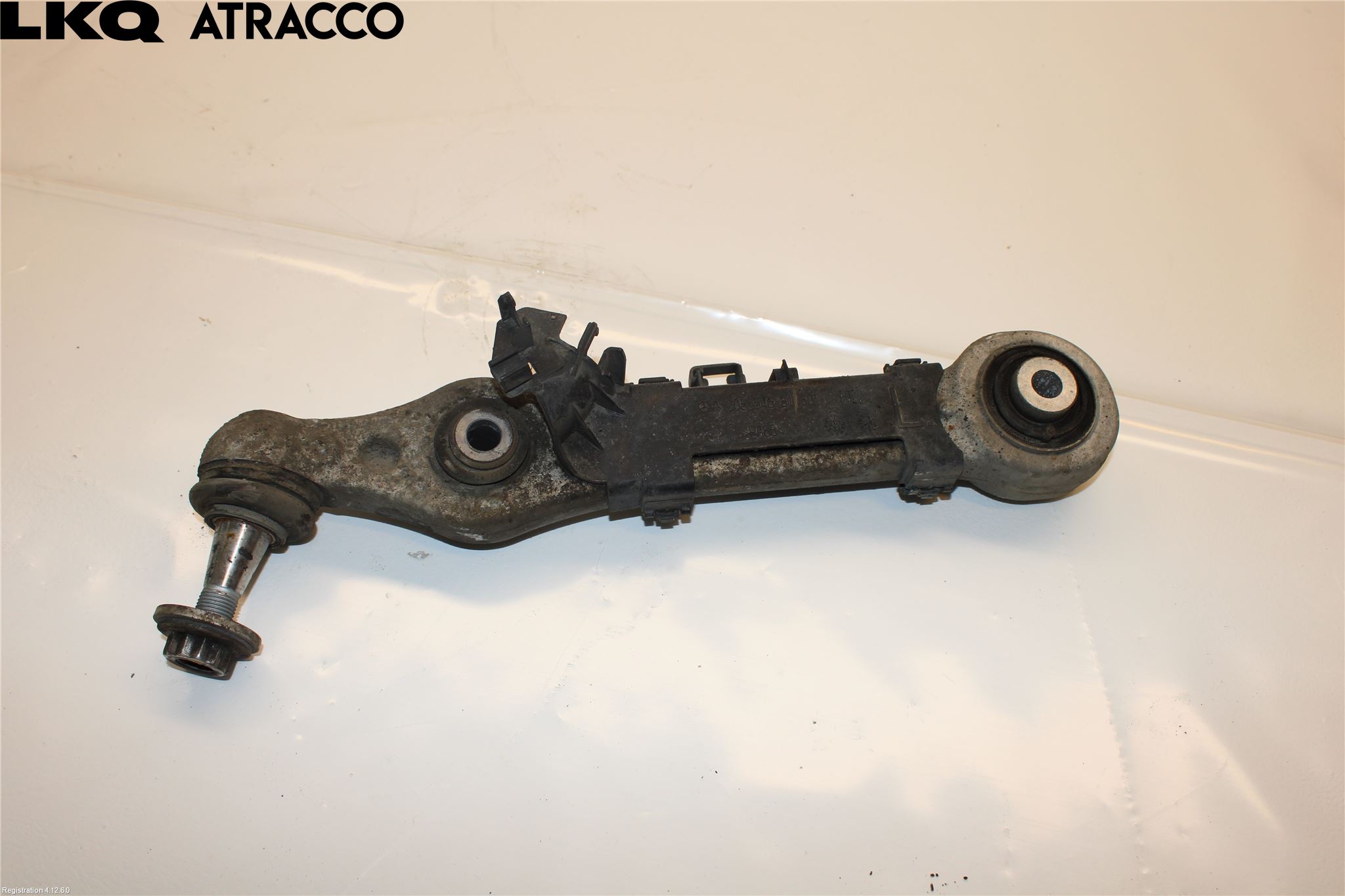 Mercedes-Benz MB C-KLASS (W205) 14-21 Bærearm Foran Venstre Nedre